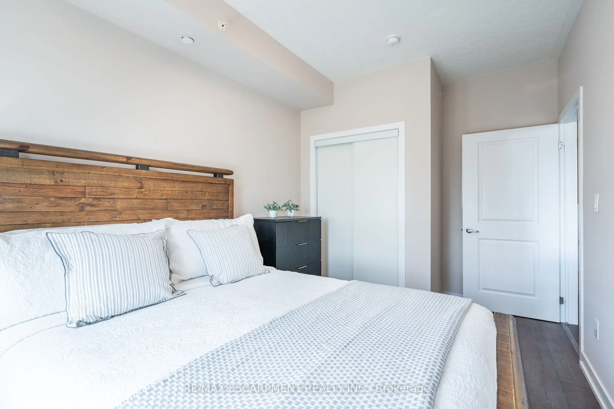 35 Southshore Crescent, #313