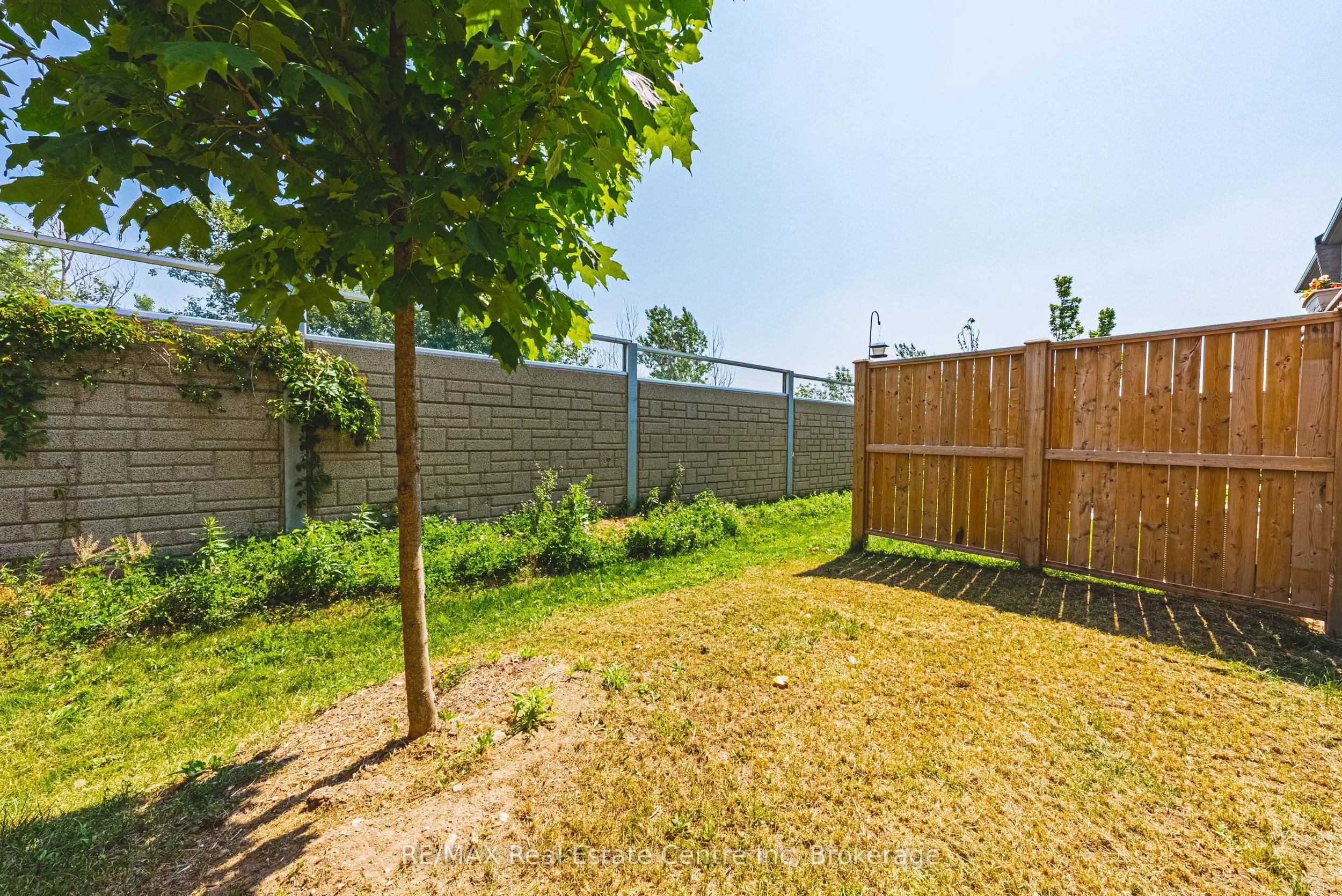 166 Deerpath Drive, #7