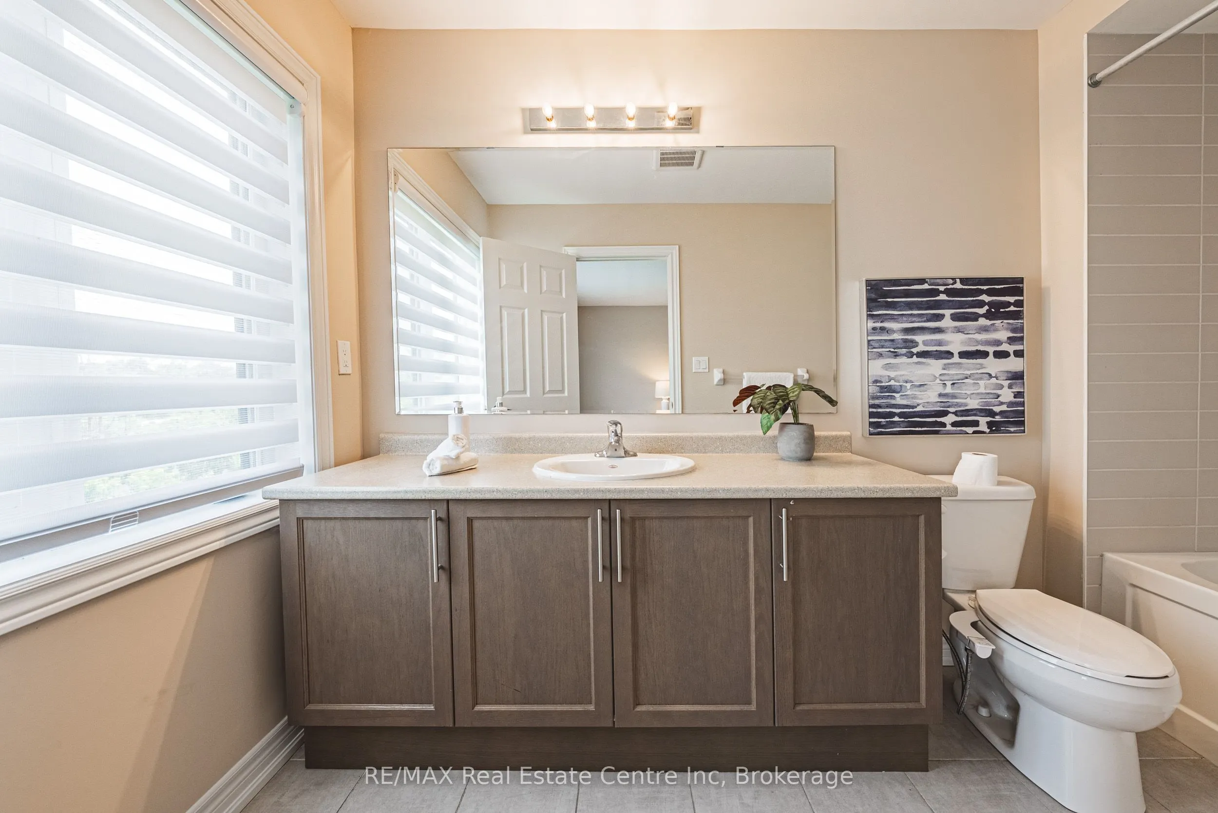 166 Deerpath Drive, #7