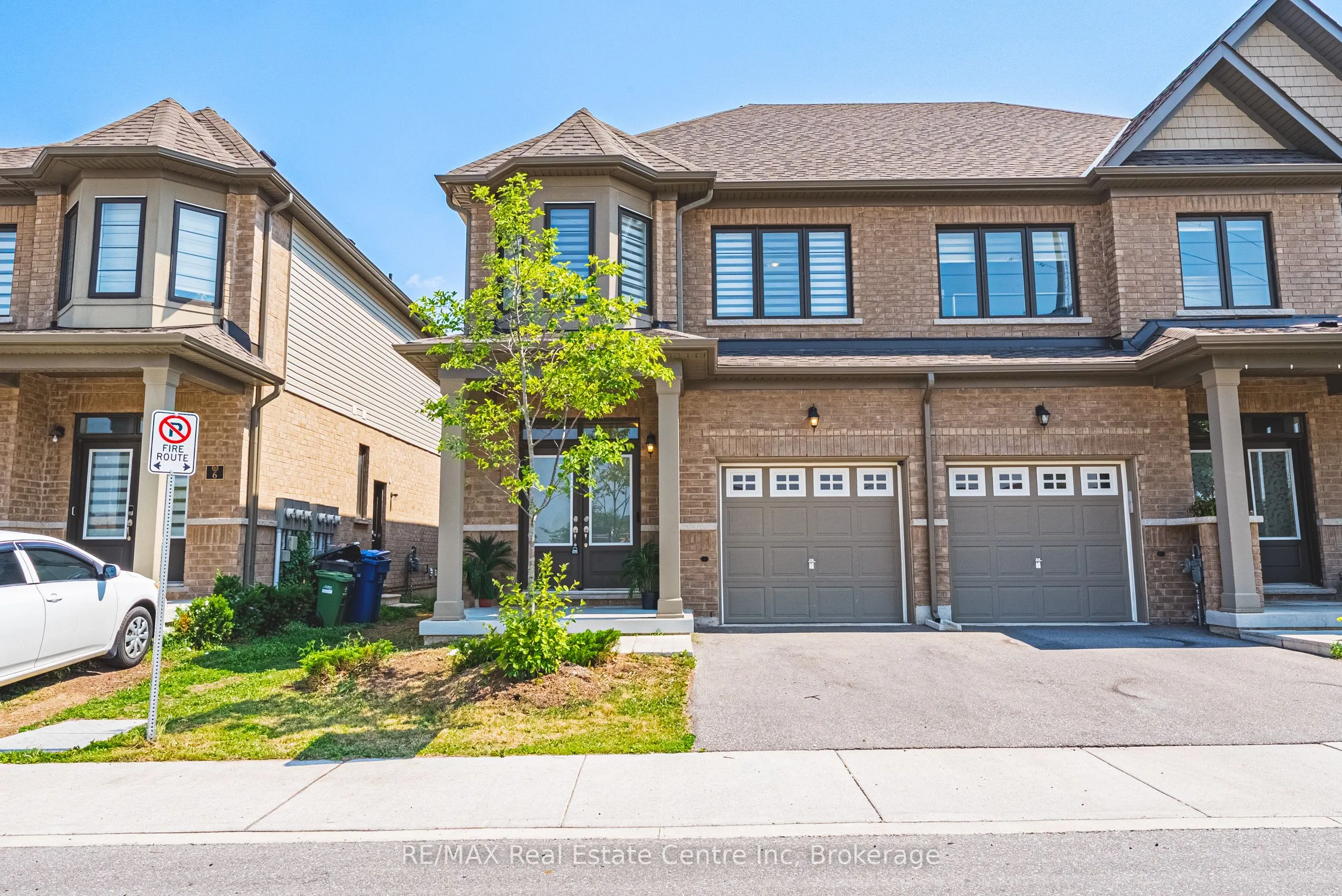 166 Deerpath Drive, #7