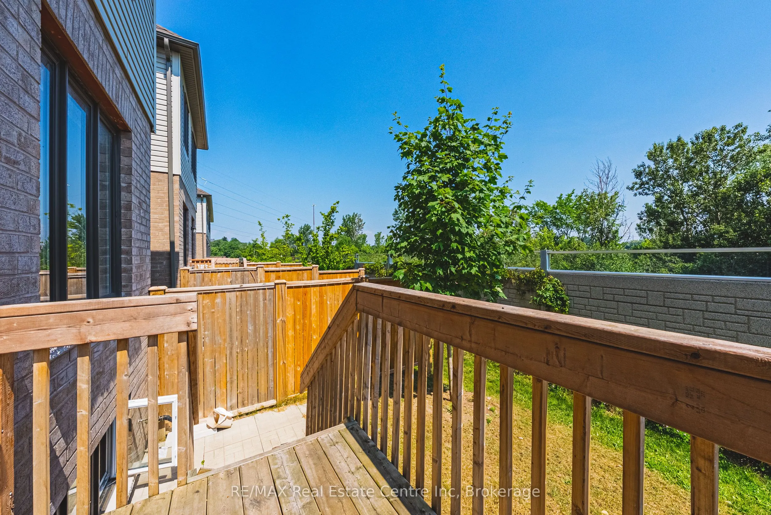 166 Deerpath Drive, #7