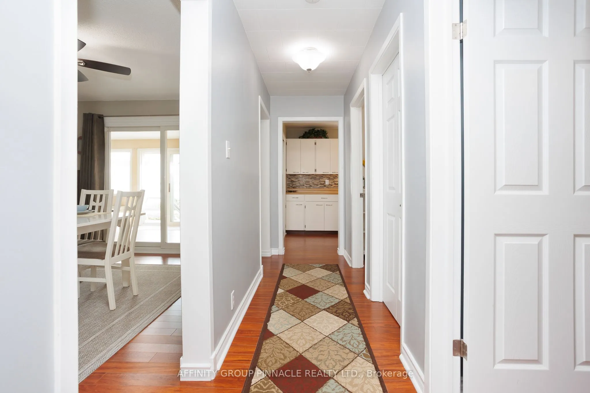 11 Lakeview Crescent