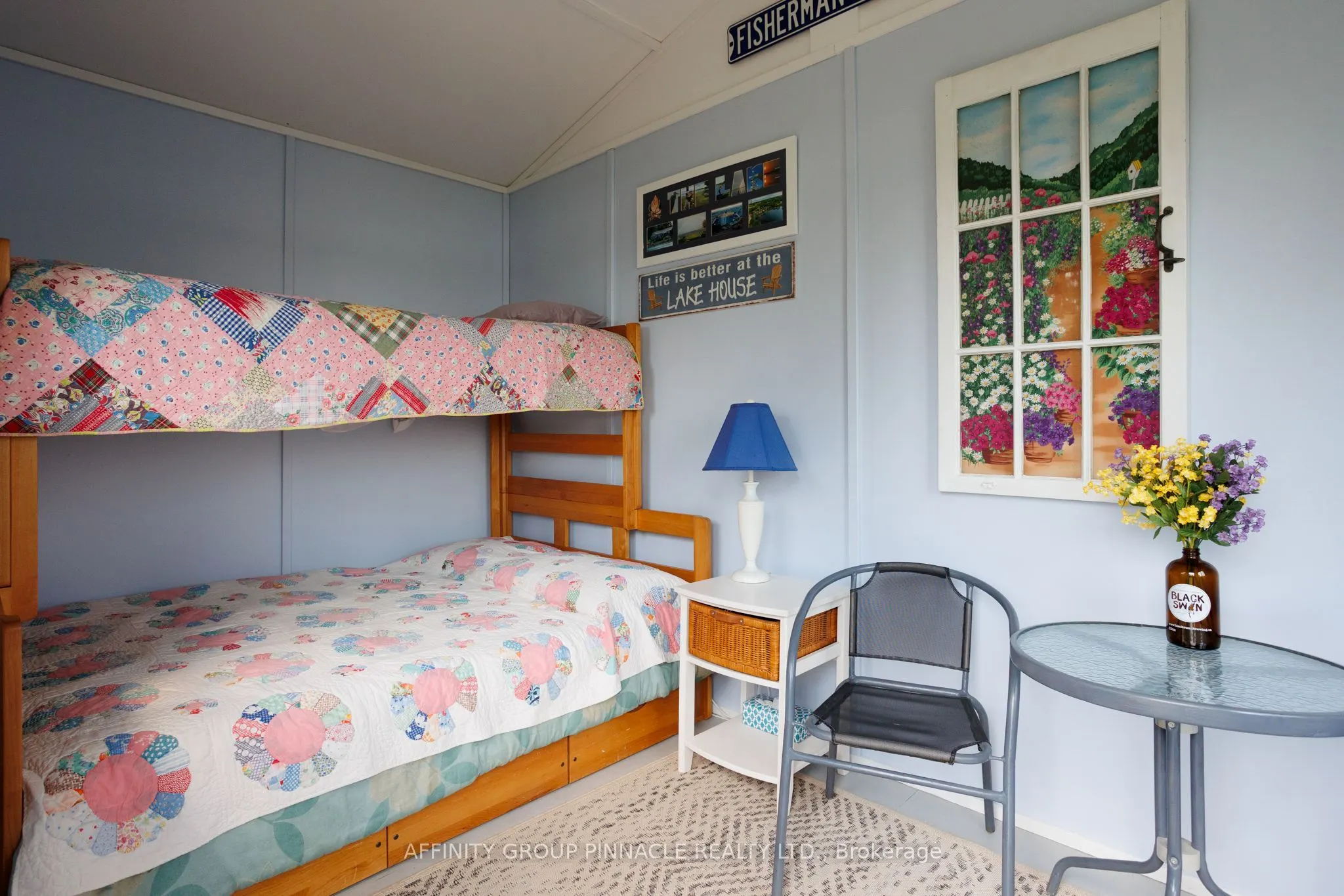 11 Lakeview Crescent