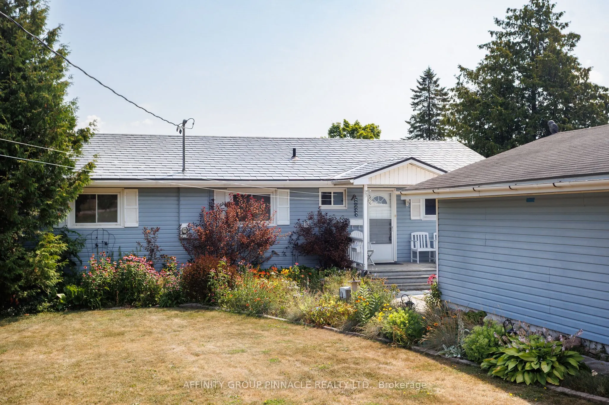 11 Lakeview Crescent