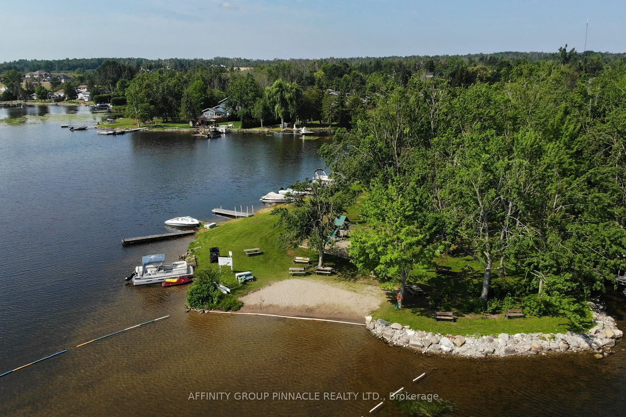 11 Lakeview Crescent