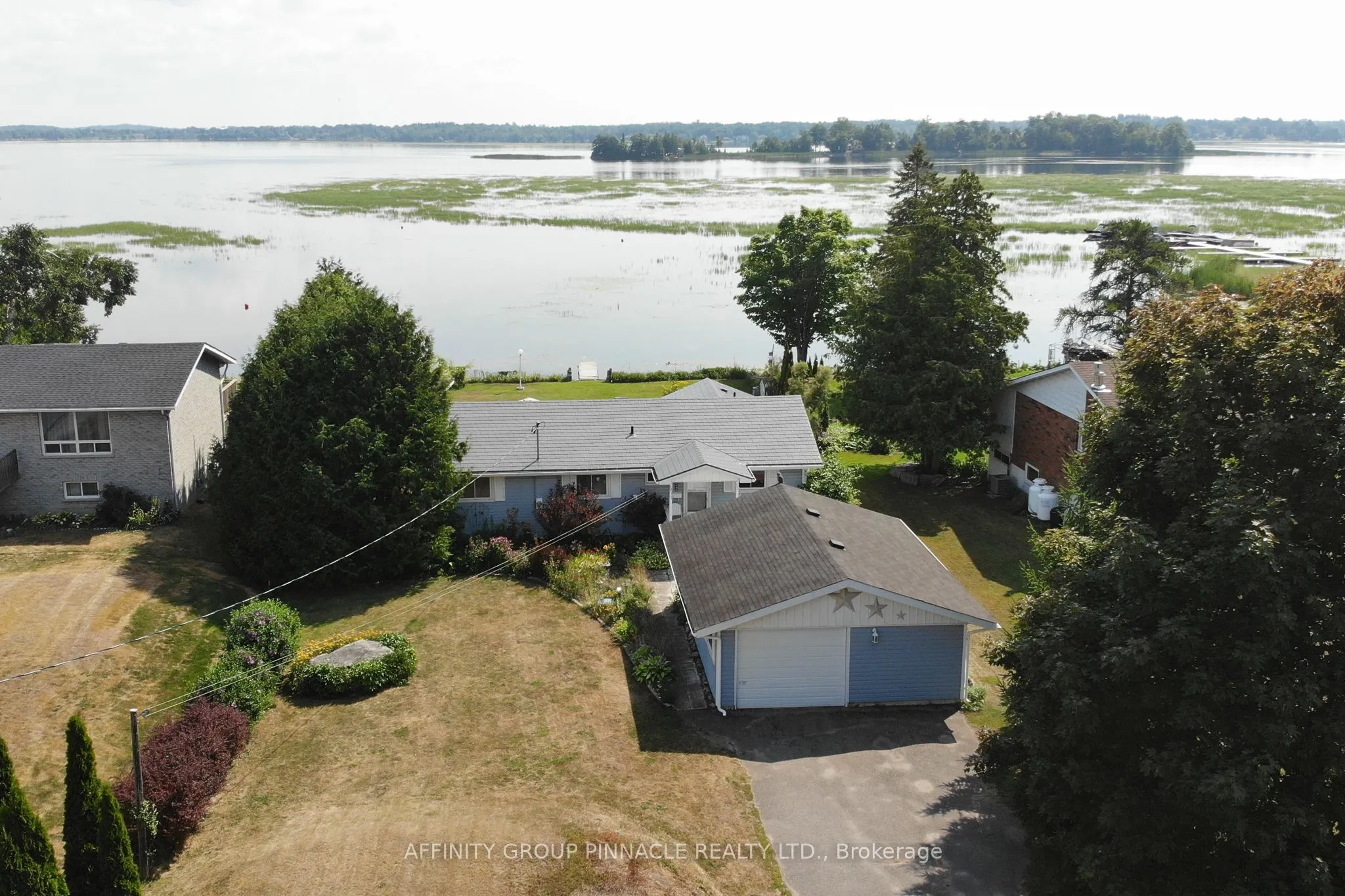 11 Lakeview Crescent