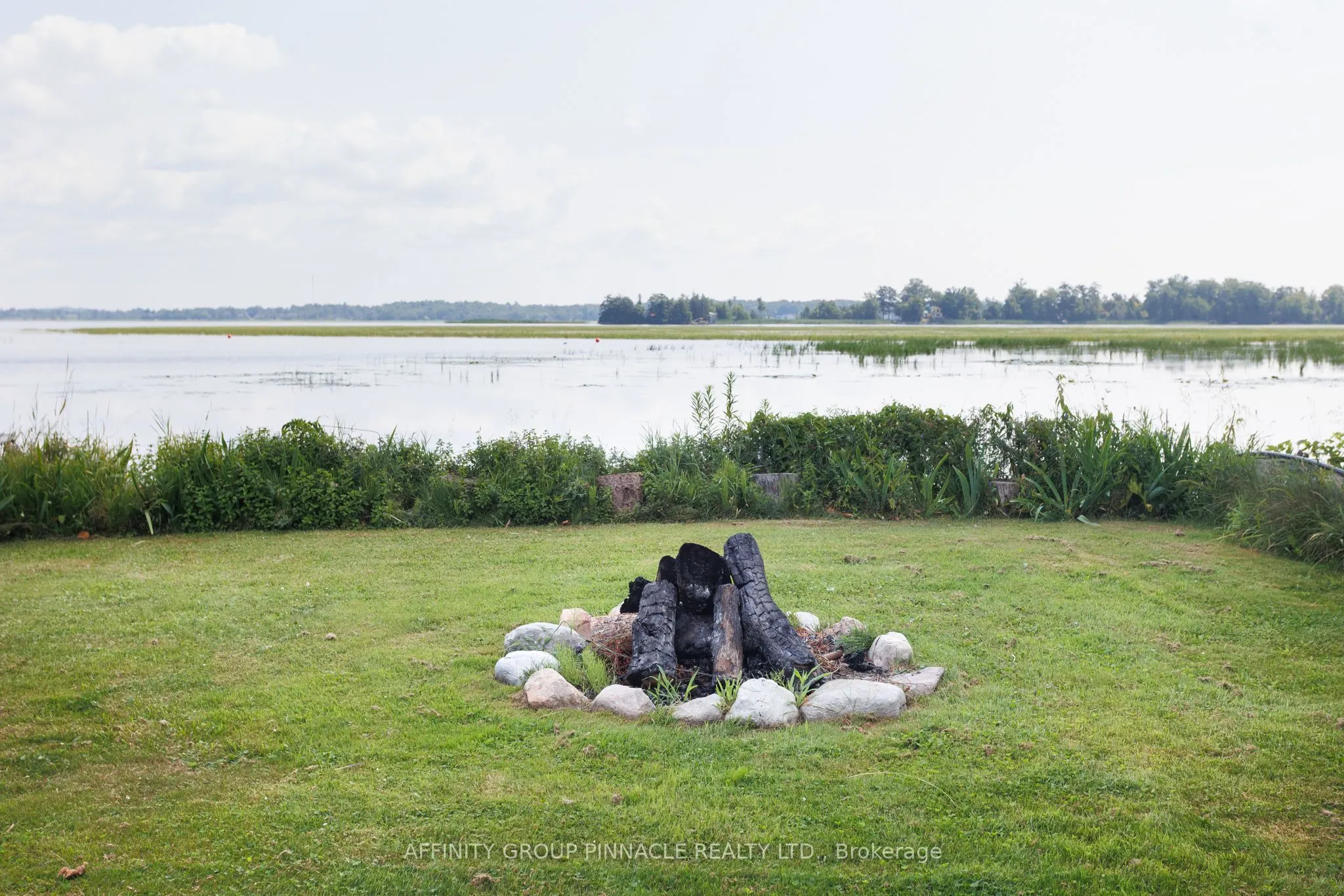 11 Lakeview Crescent