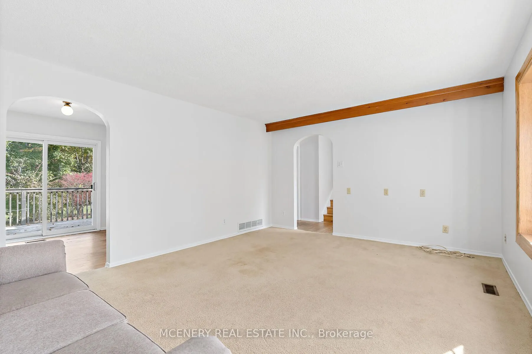 29 Tomwell Crescent E