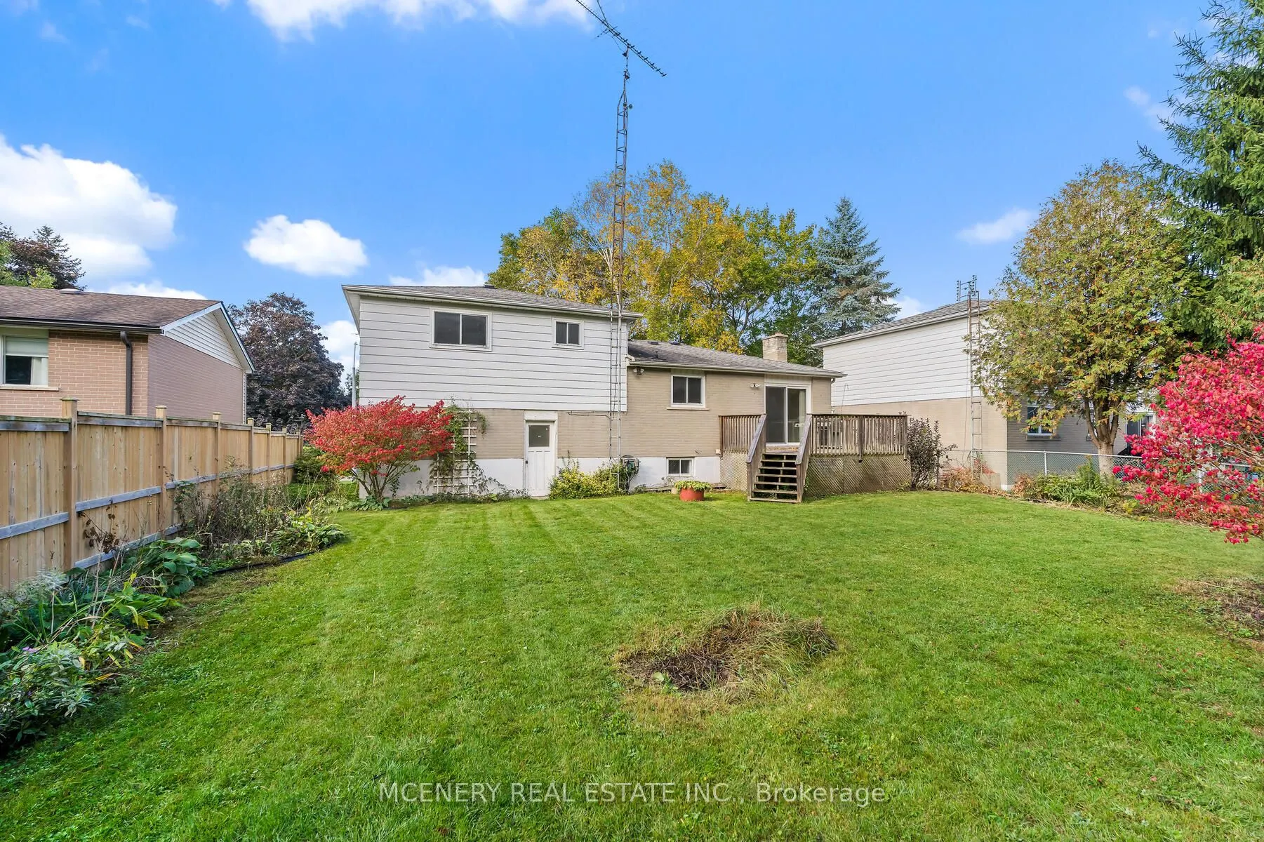 29 Tomwell Crescent E