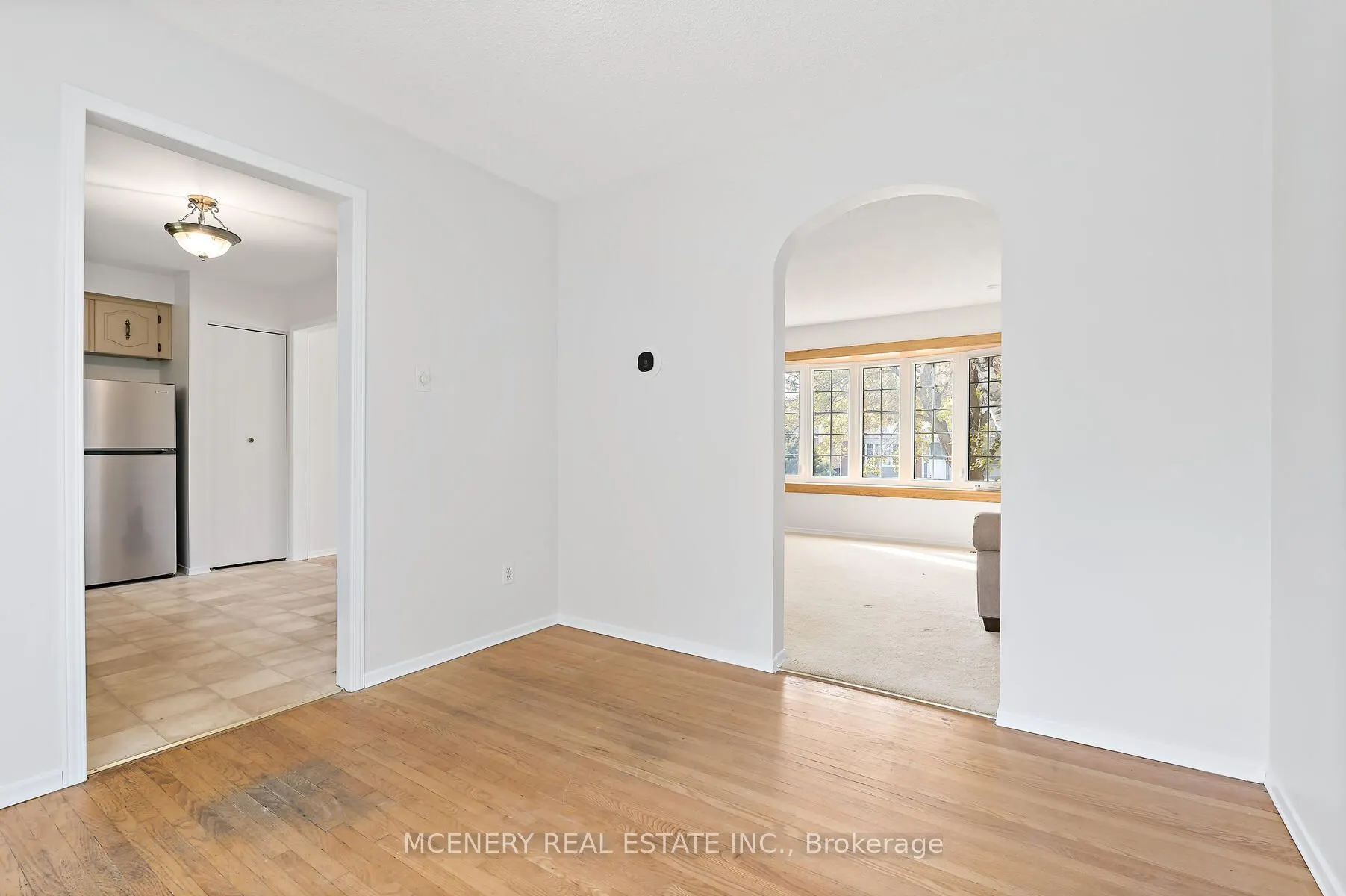 29 Tomwell Crescent E