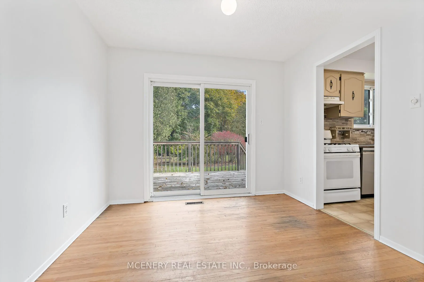 29 Tomwell Crescent E