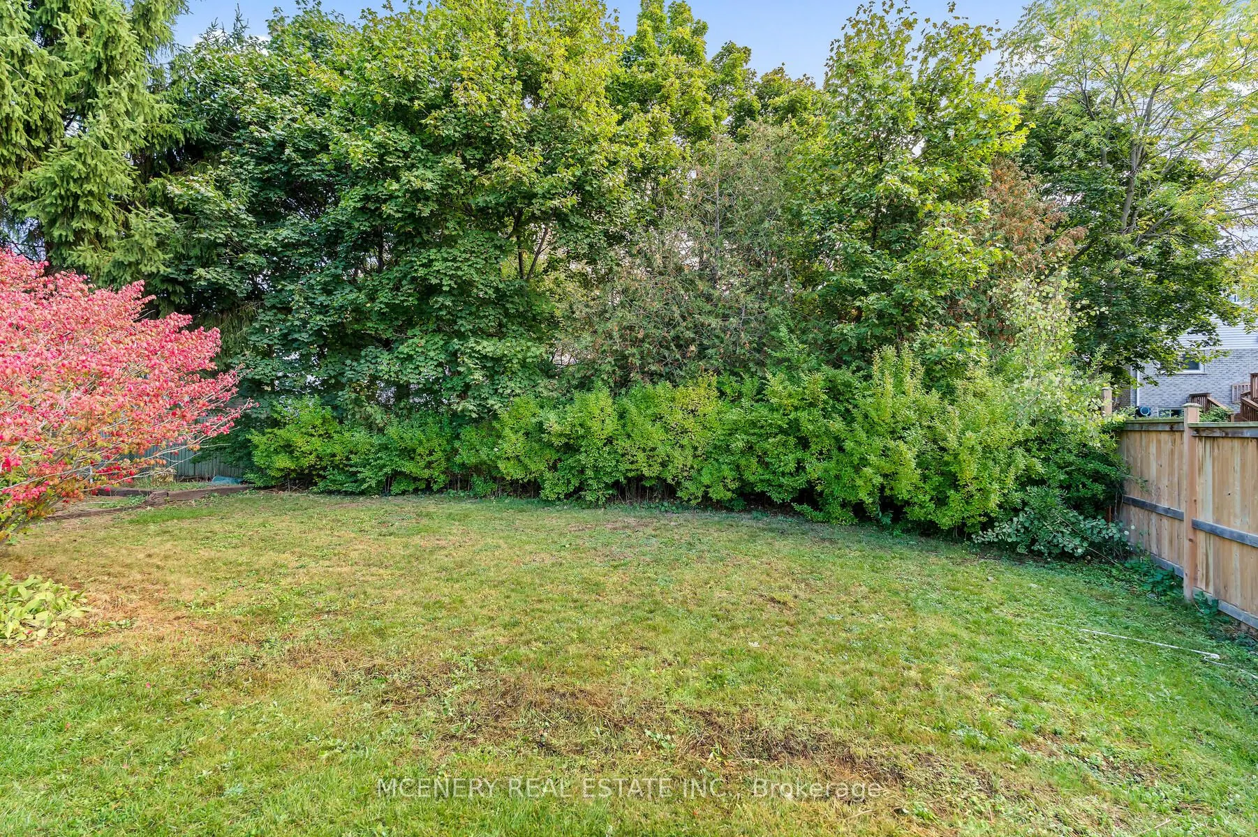 29 Tomwell Crescent E