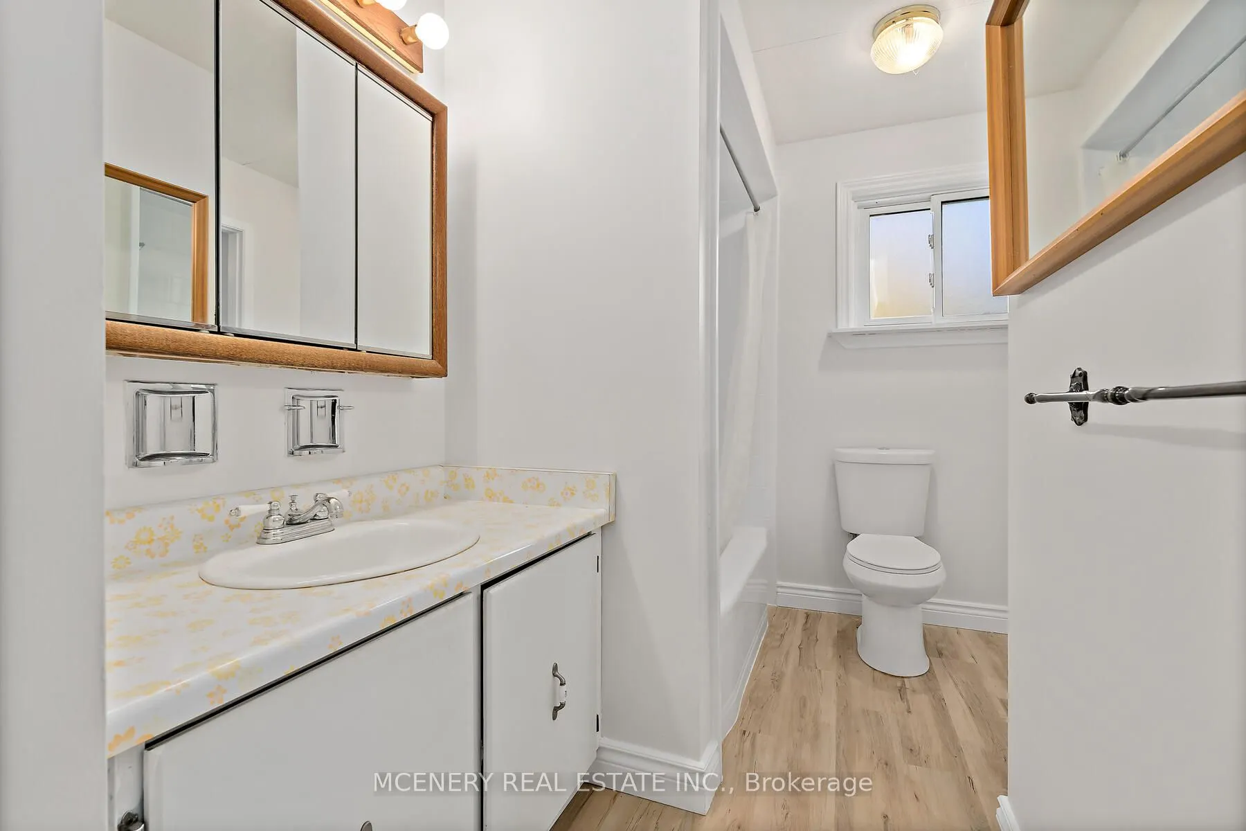 29 Tomwell Crescent E