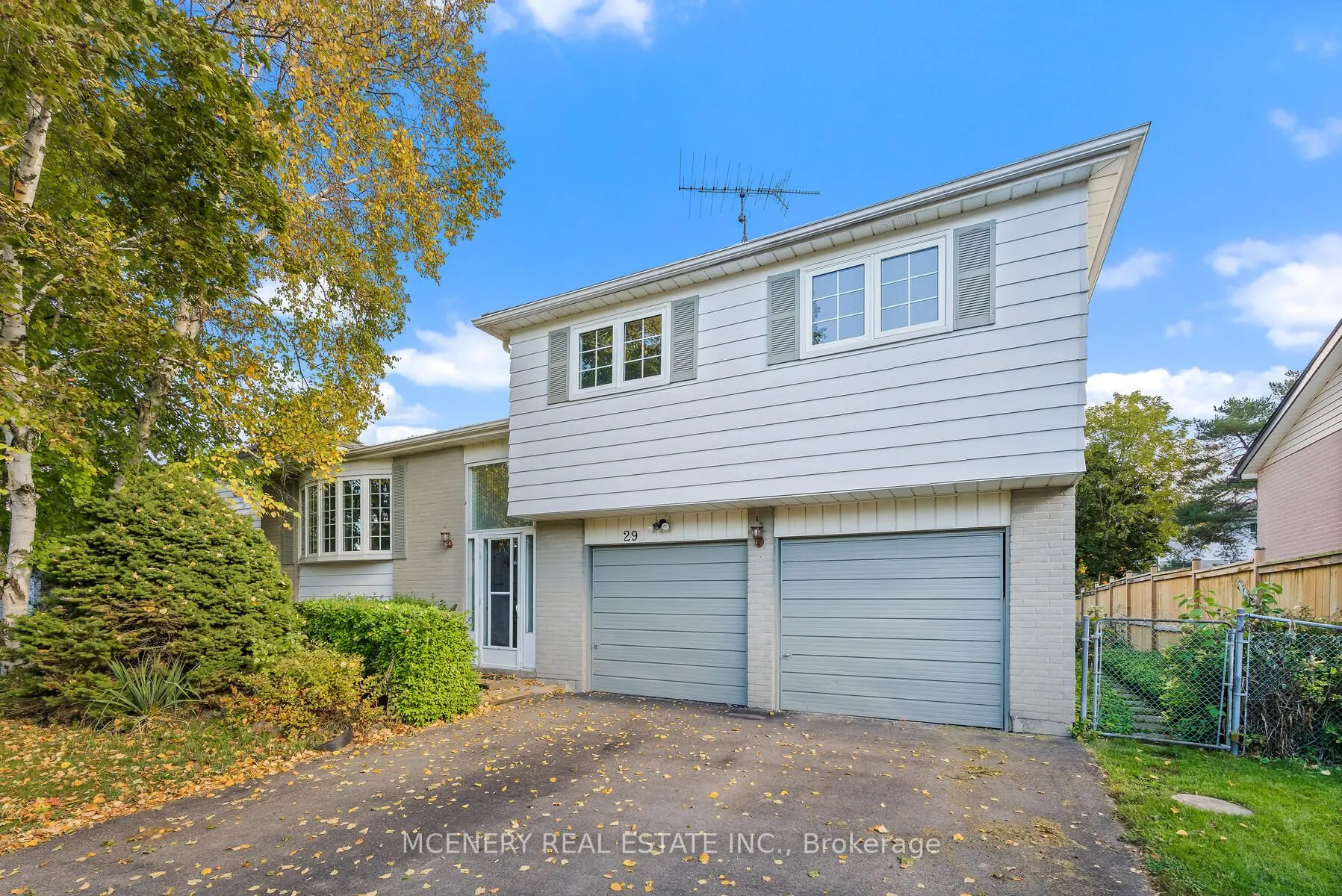 29 Tomwell Crescent E