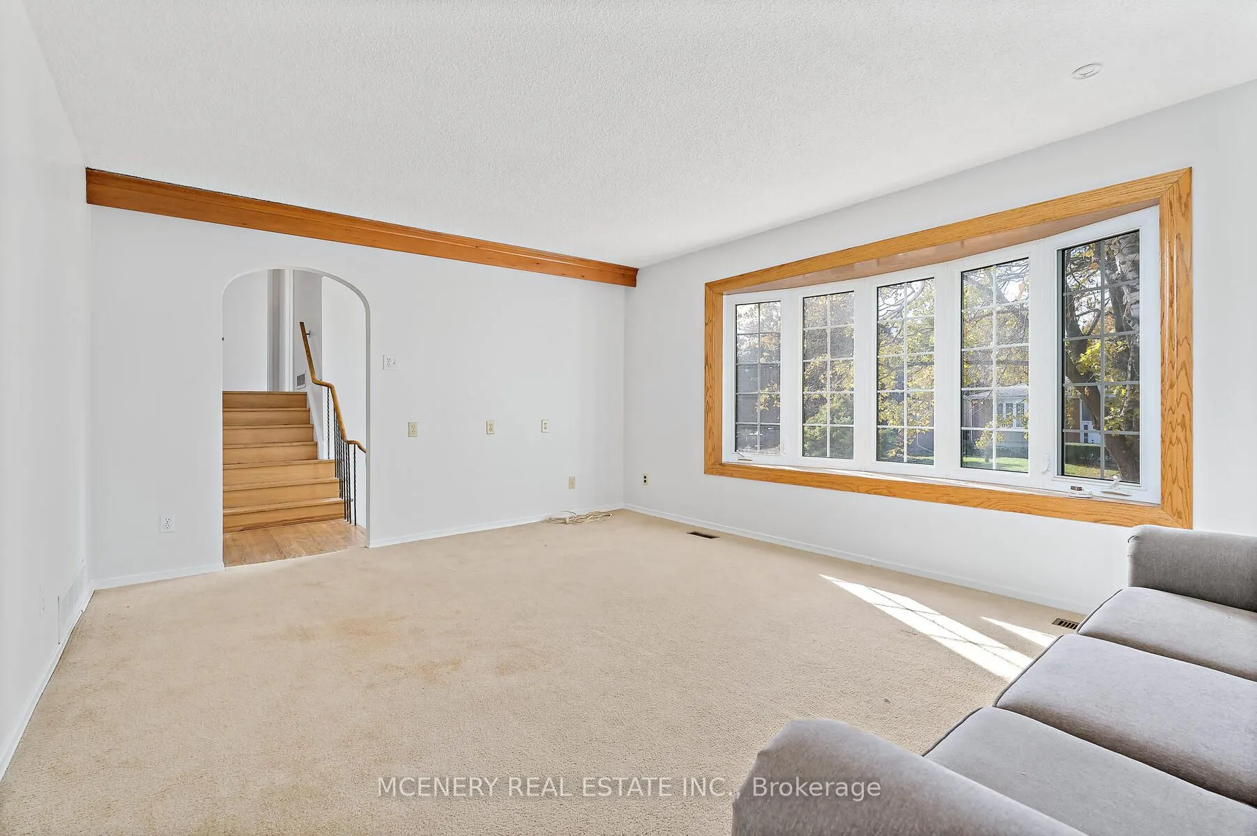 29 Tomwell Crescent E