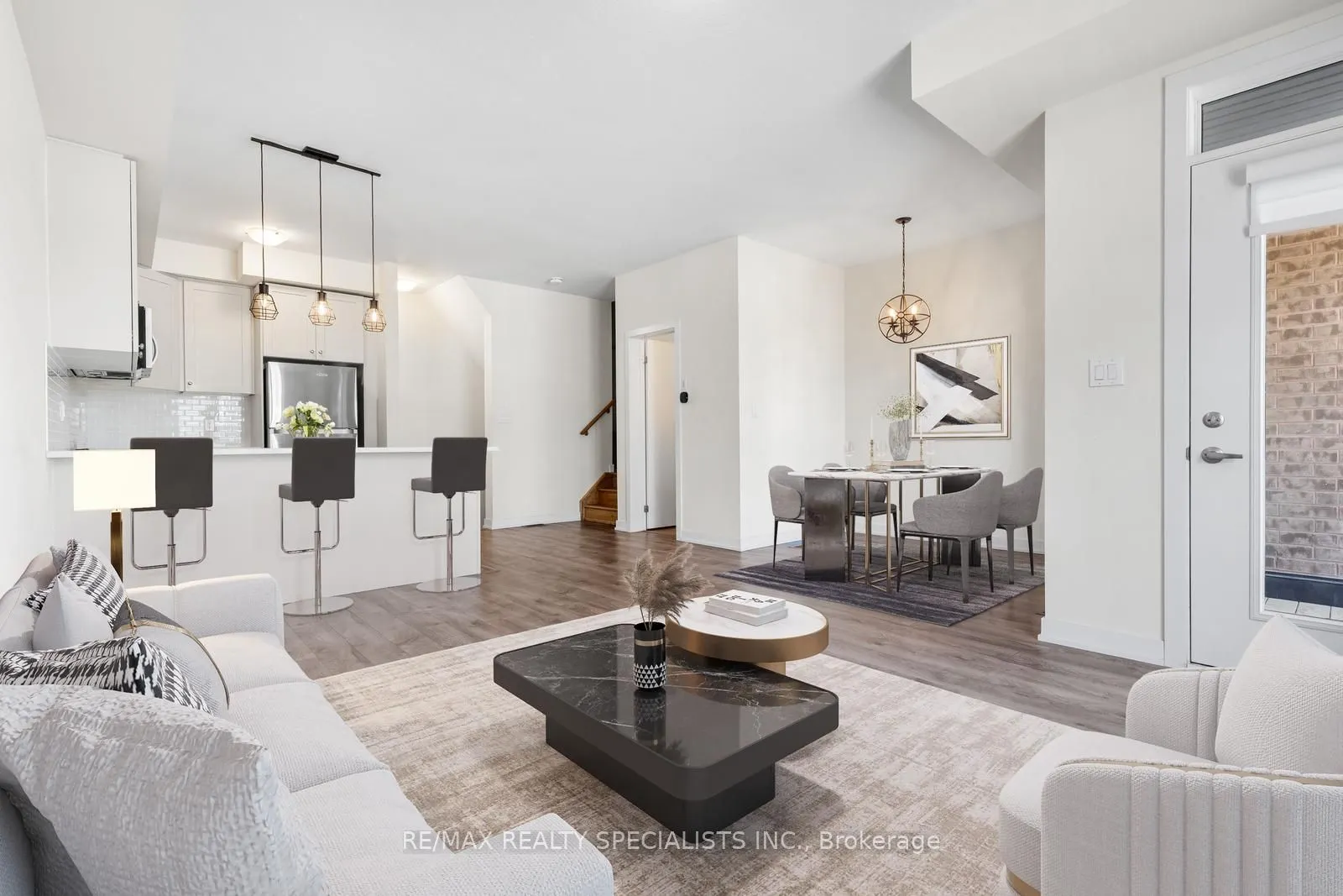 590 North Service Road, #135