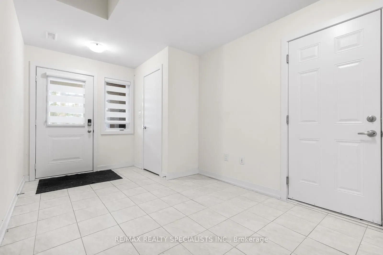 590 North Service Road, #135