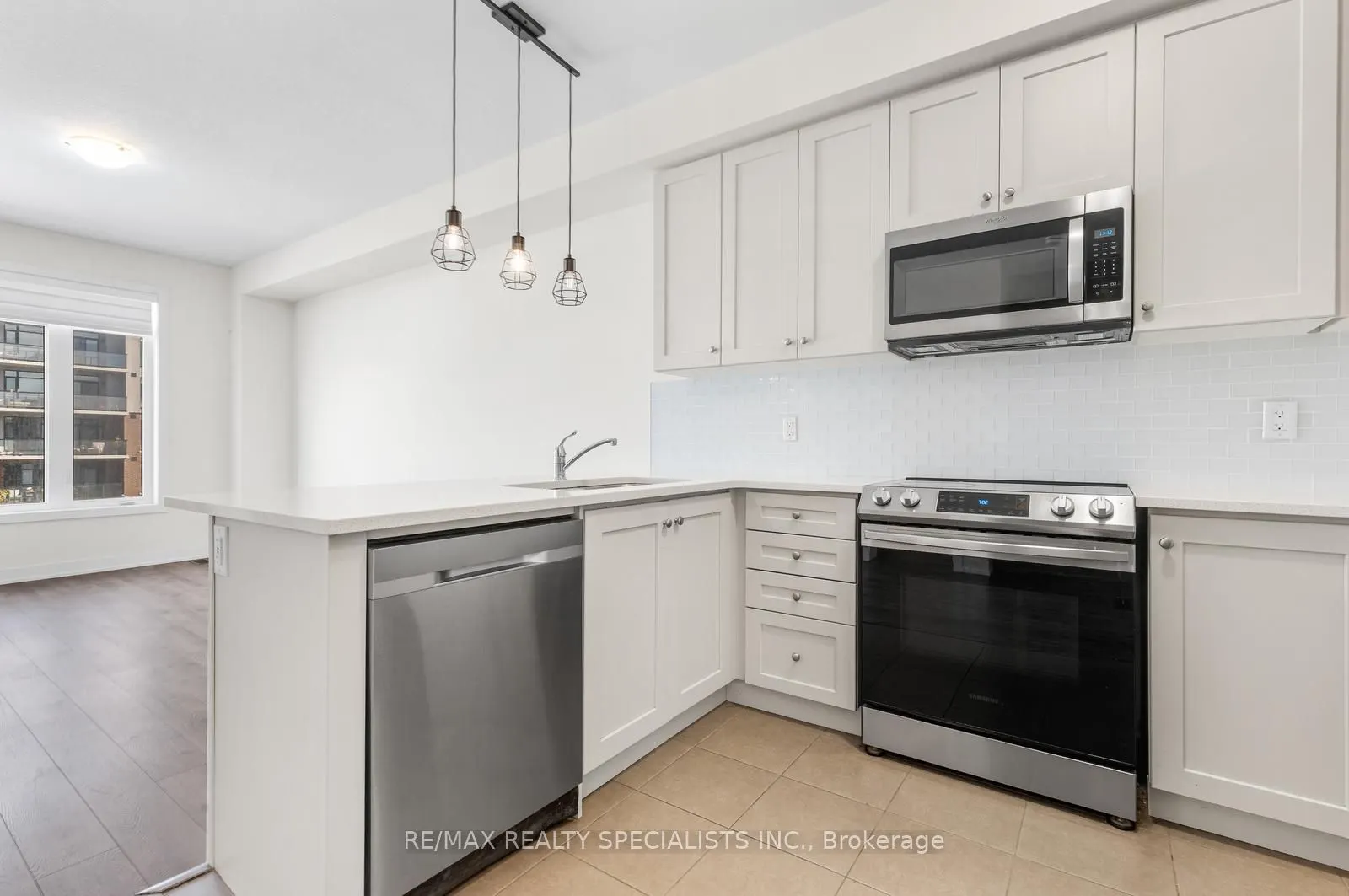 590 North Service Road, #135