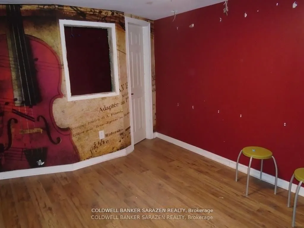 908-912 ST. LAURENT Boulevard N