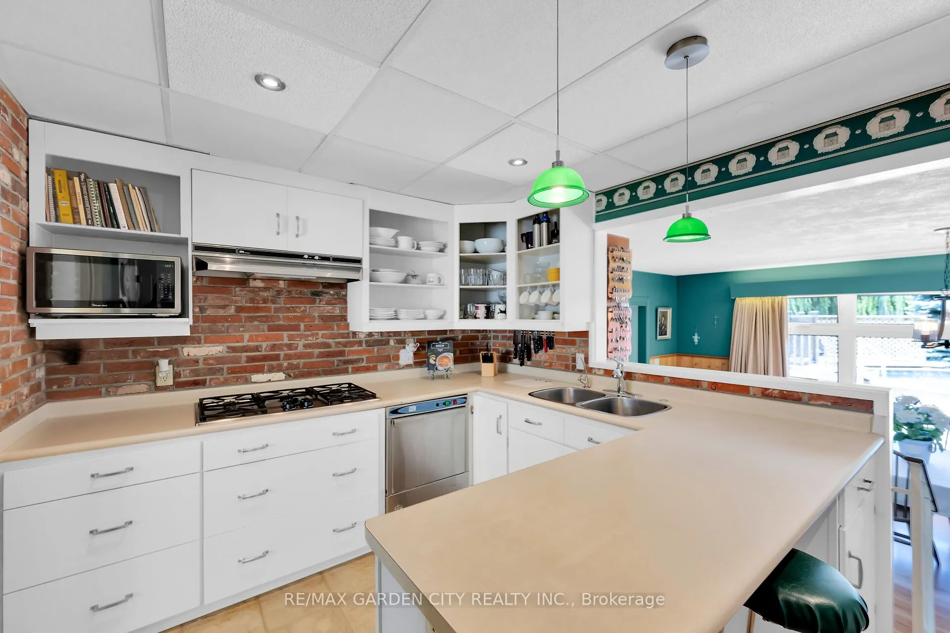 4889 Cherrywood Drive