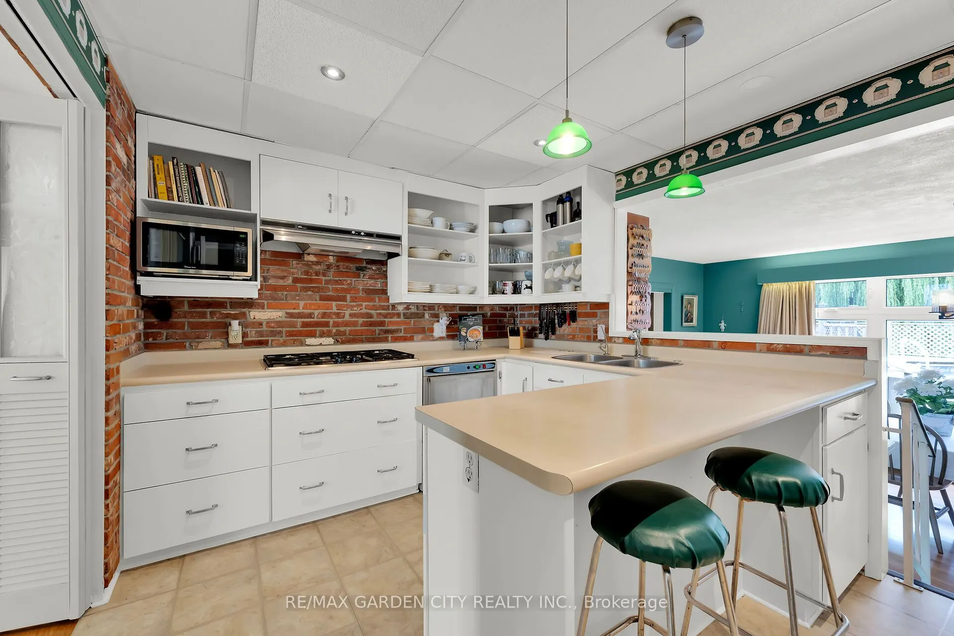 4889 Cherrywood Drive