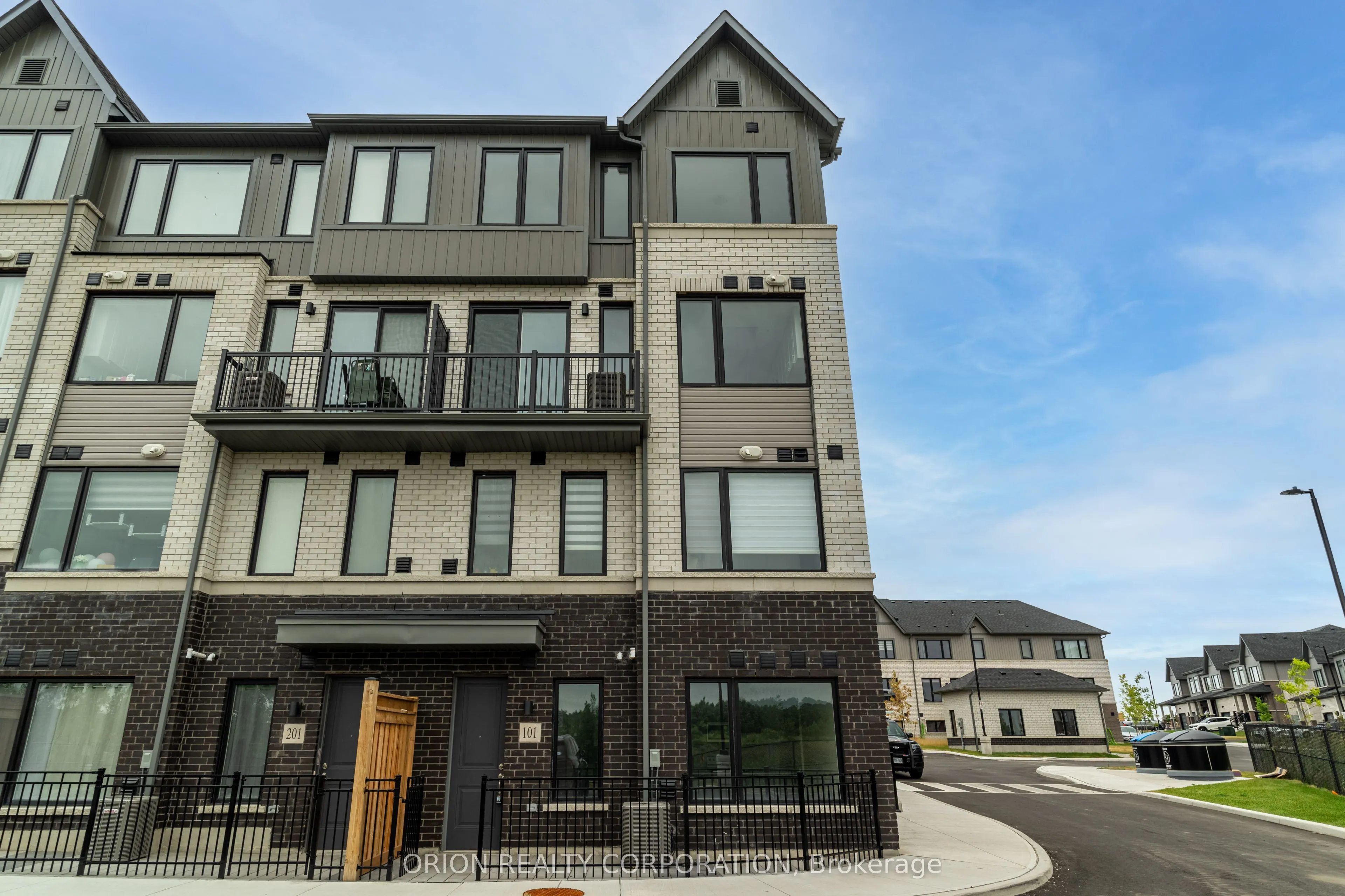 160 Densmore Road, #101