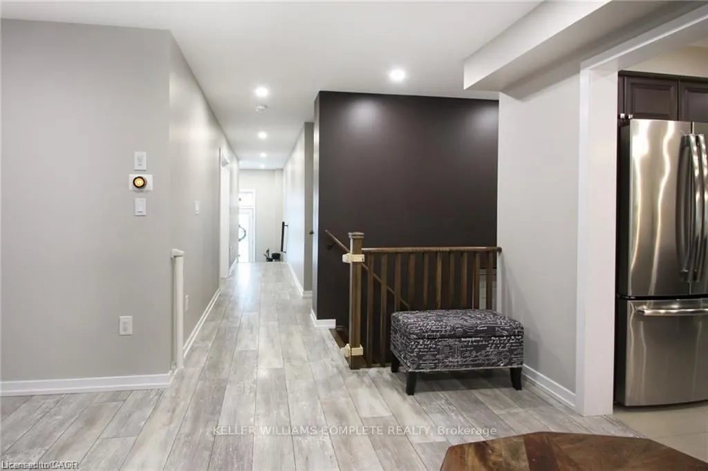 23 SCARLETWOOD Street