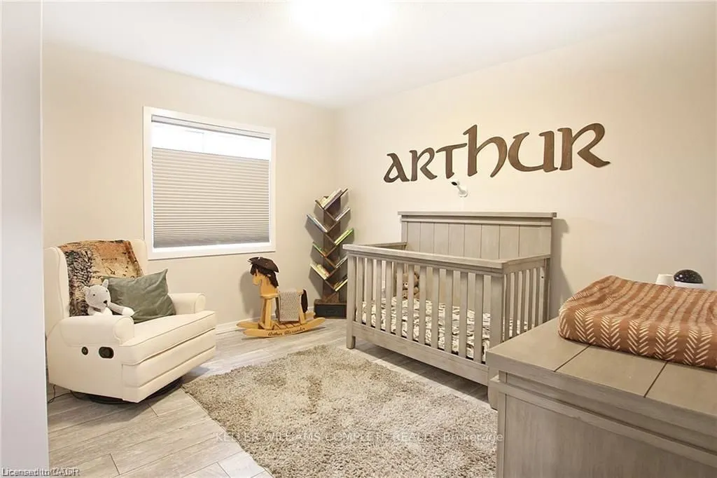 23 SCARLETWOOD Street