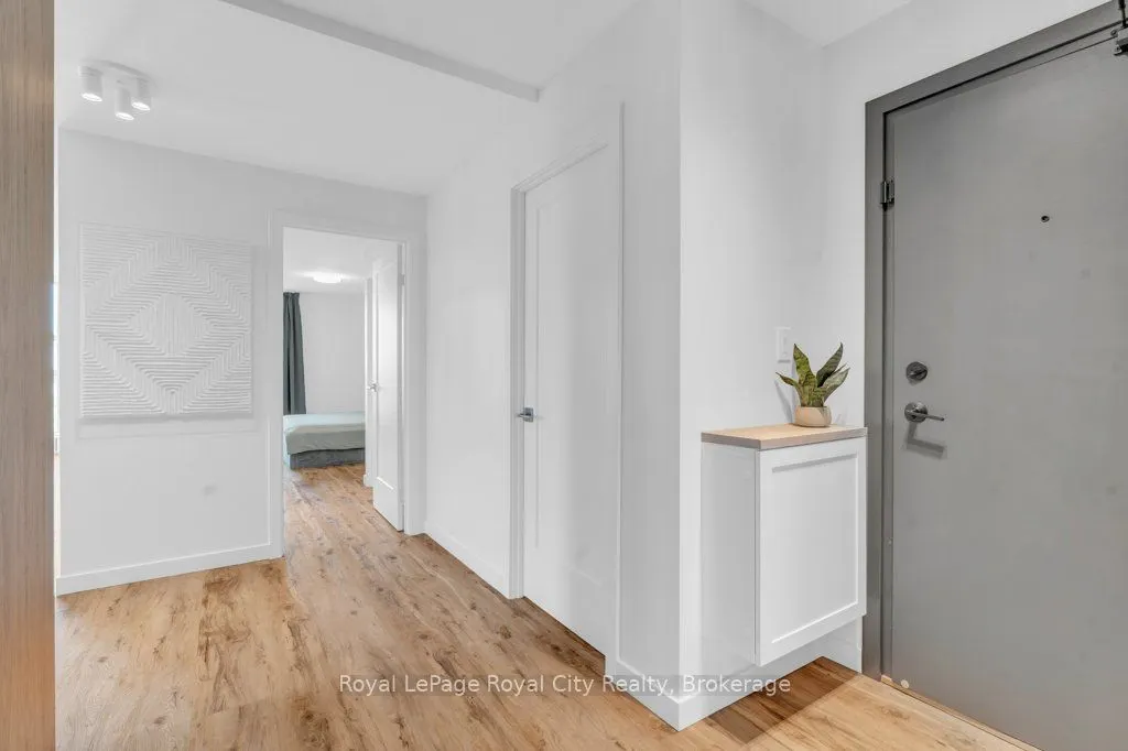 19 Woodlawn Road E, #511