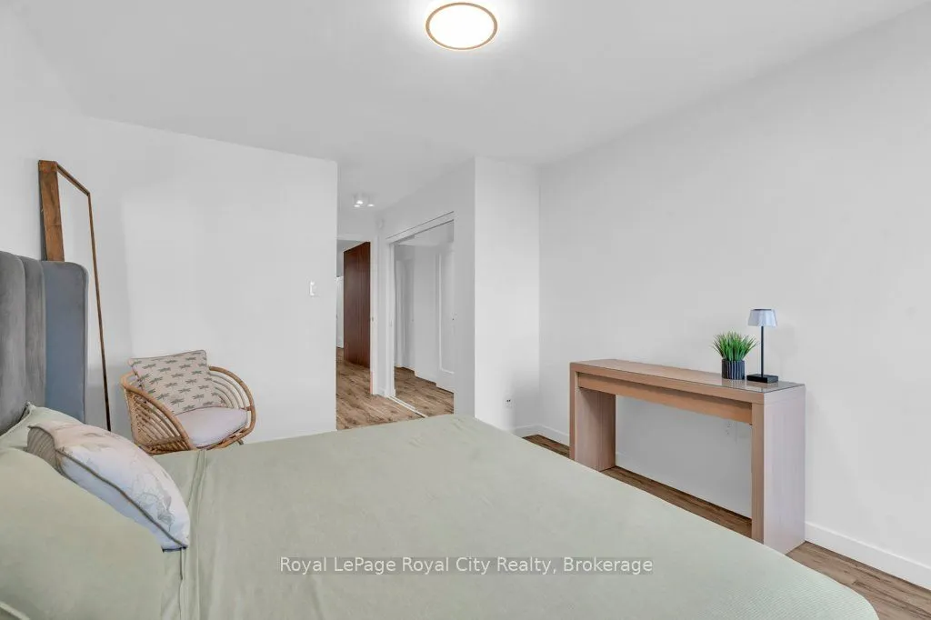 19 Woodlawn Road E, #511