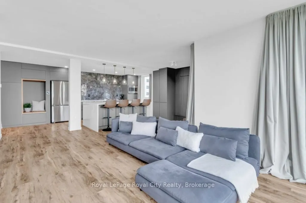 19 Woodlawn Road E, #511