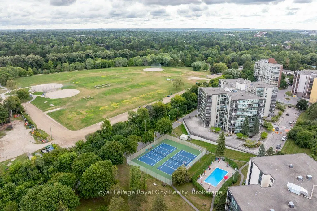 19 Woodlawn Road E, #511