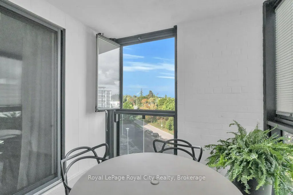 19 Woodlawn Road E, #511