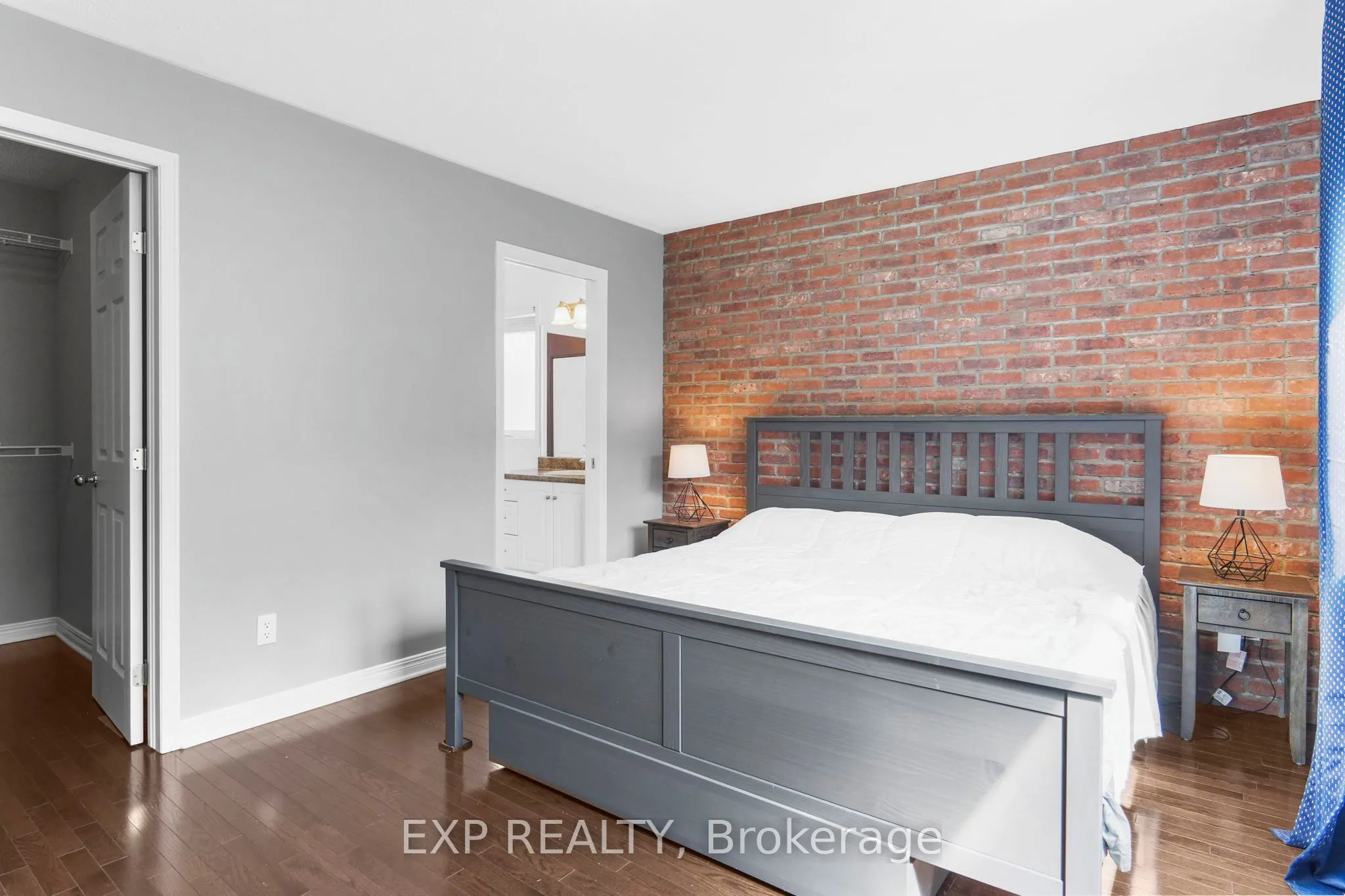 114 ECHOWOODS Avenue