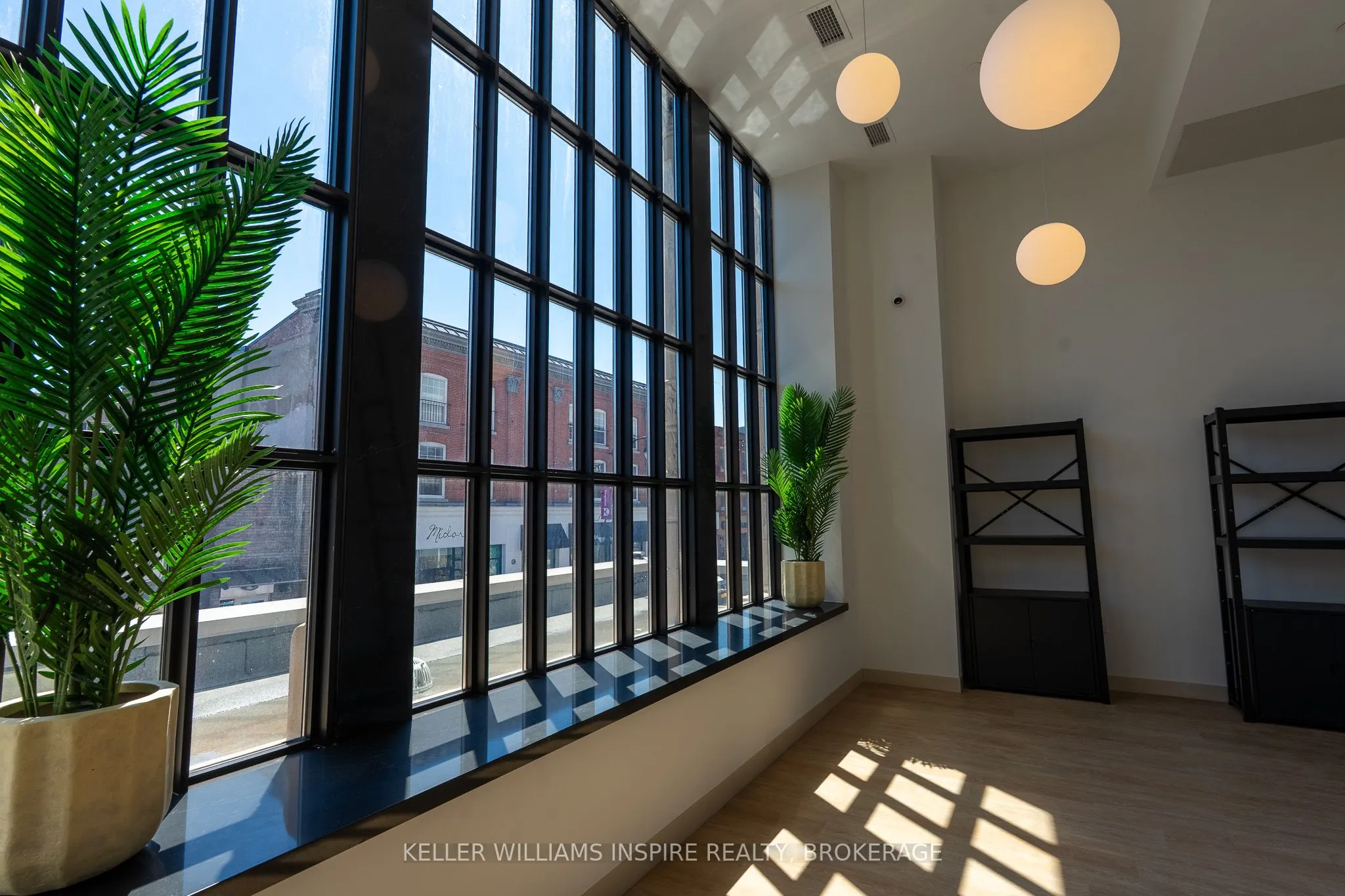 223 Princess Street, #902