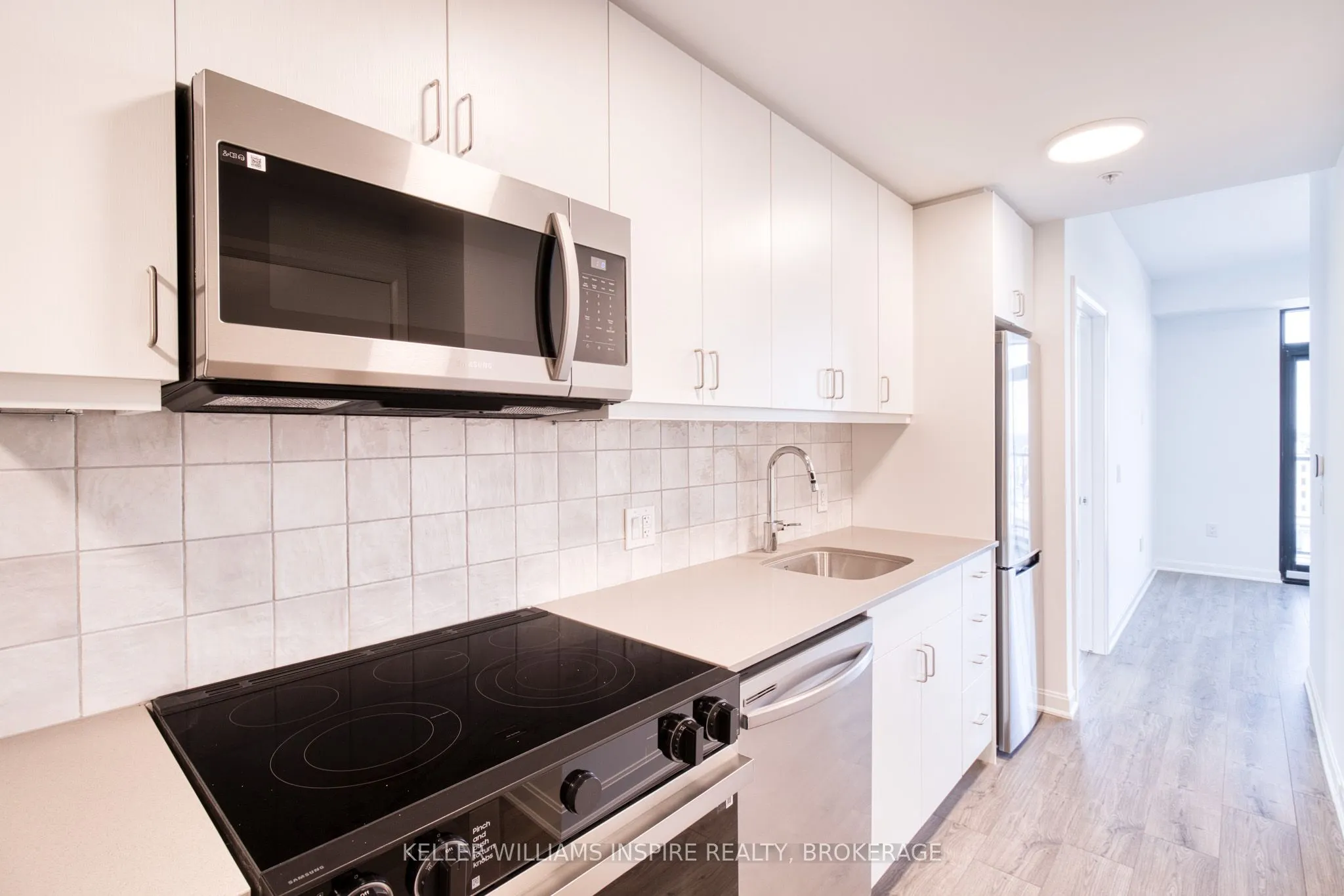 223 Princess Street, #902