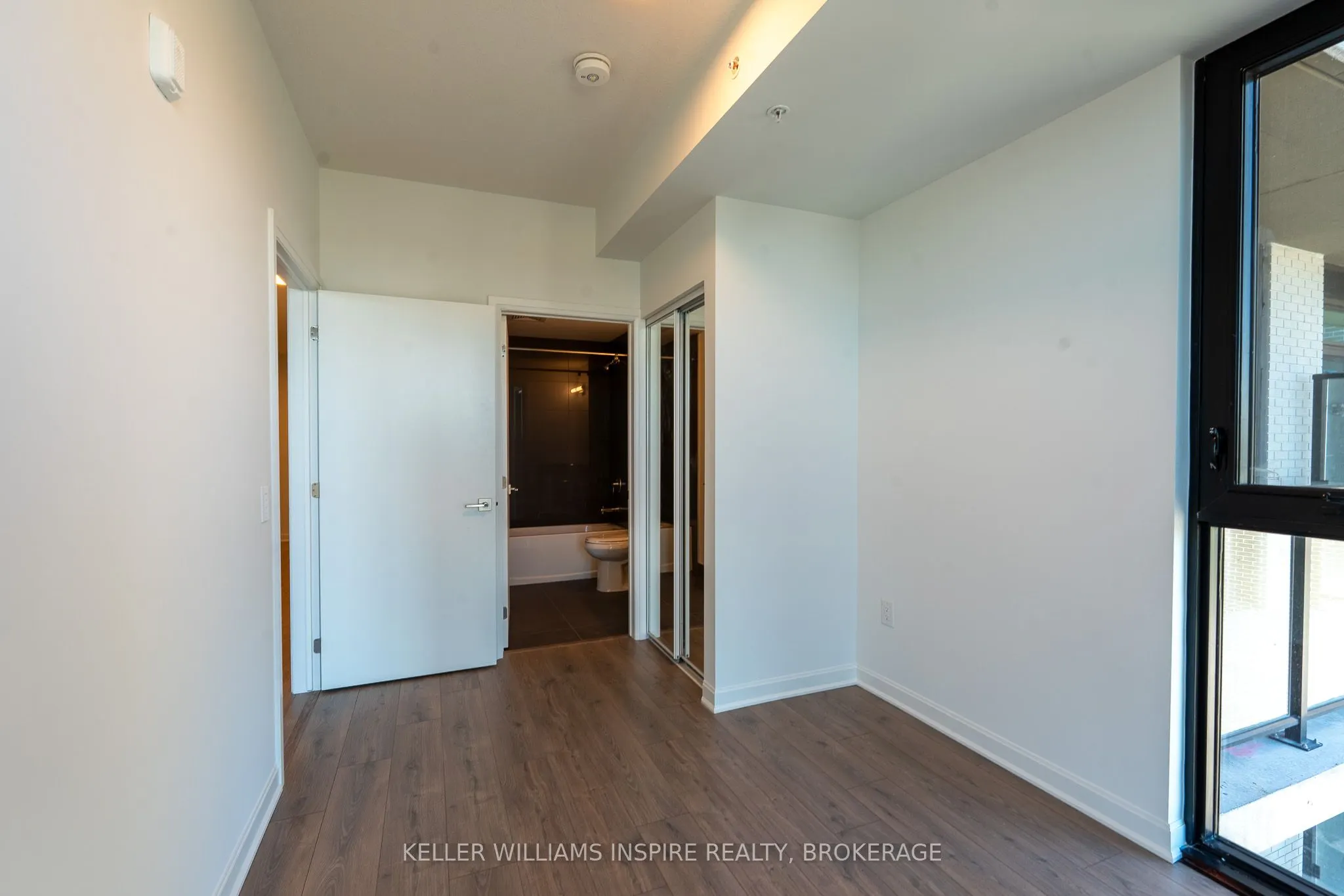 223 Princess Street, #902