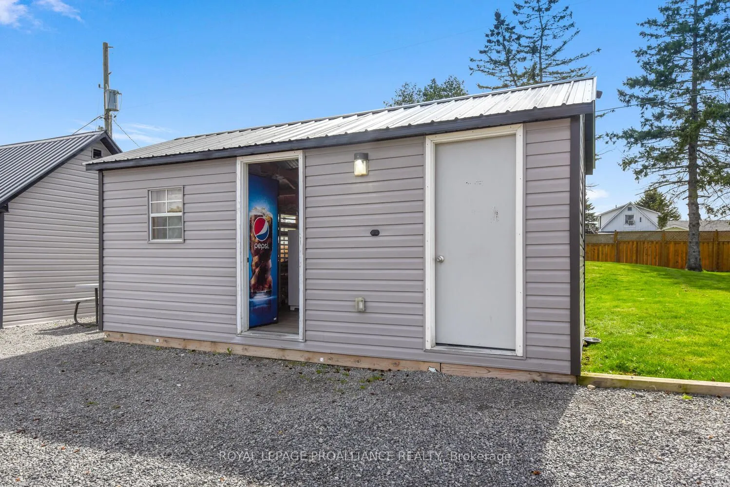 12 Riverview Crescent