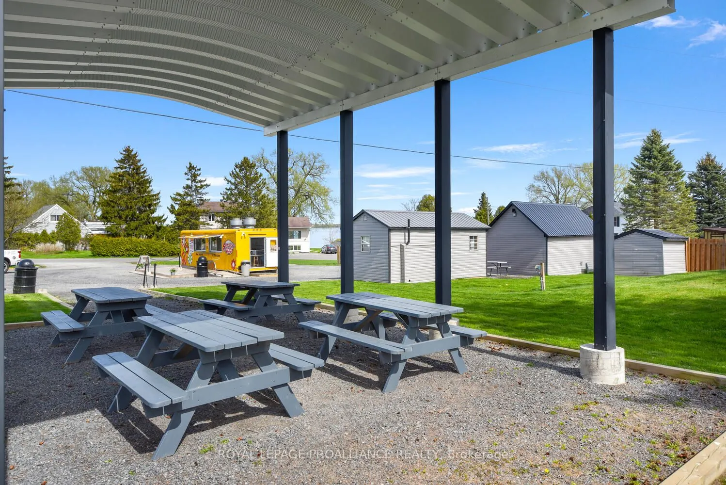 12 Riverview Crescent