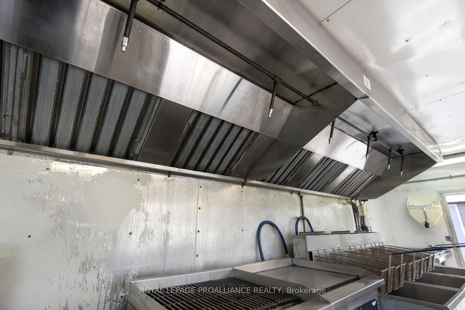 12 Riverview Crescent