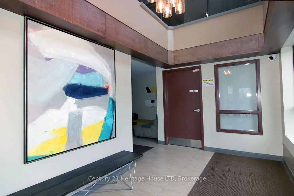 26 Wellington Street, #404