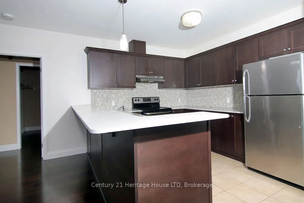 26 Wellington Street, #404