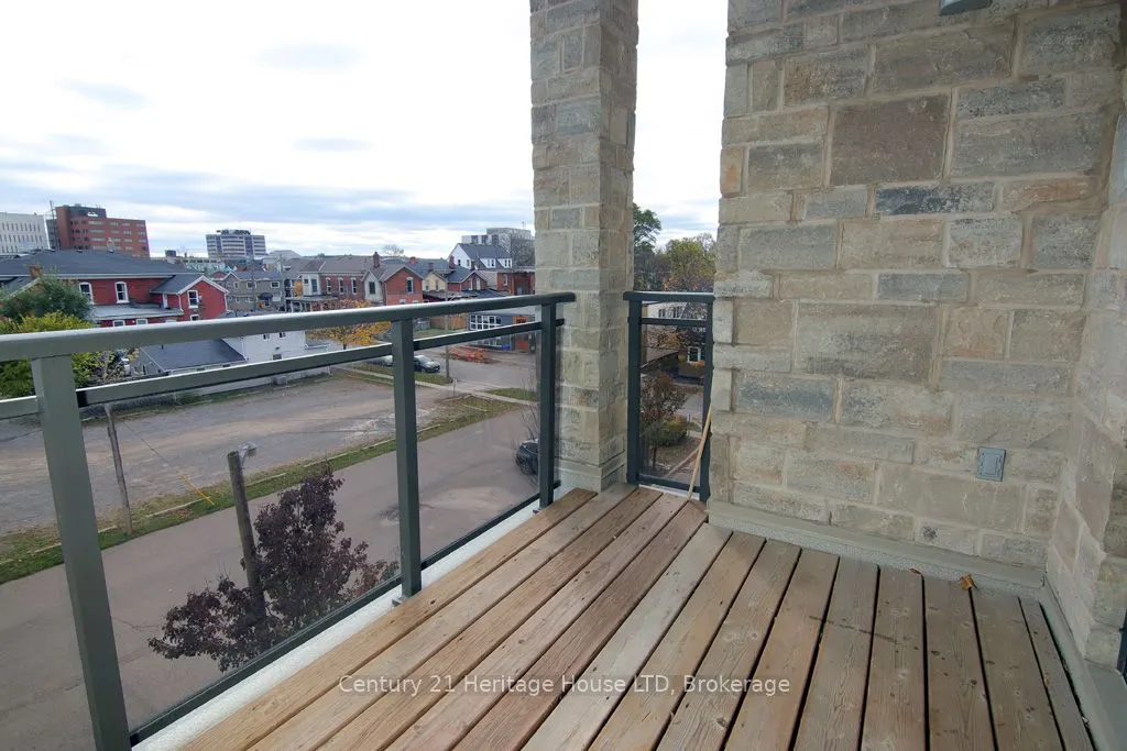 26 Wellington Street, #404