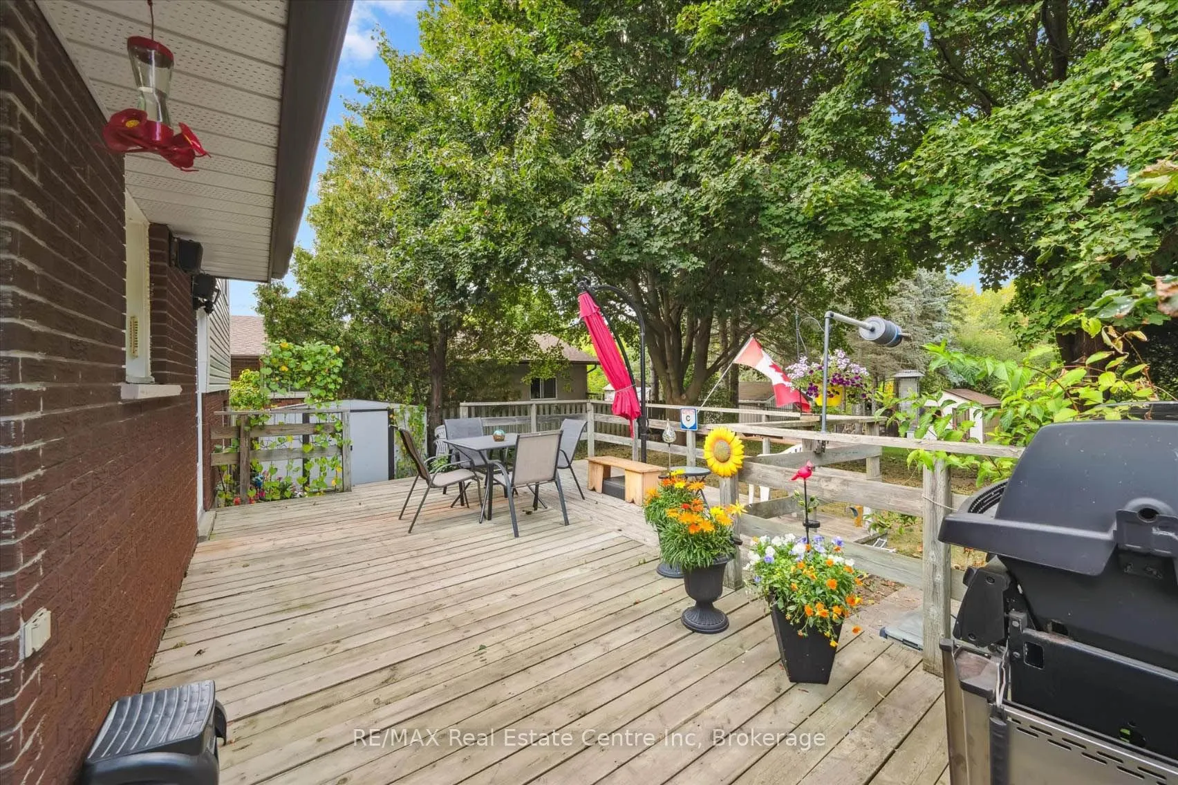 33 Hastings Boulevard