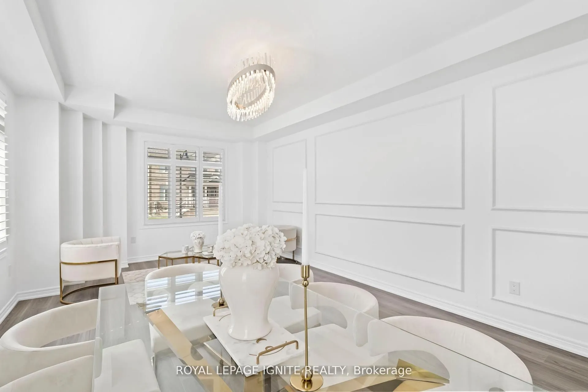 4 Great Falls Boulevard