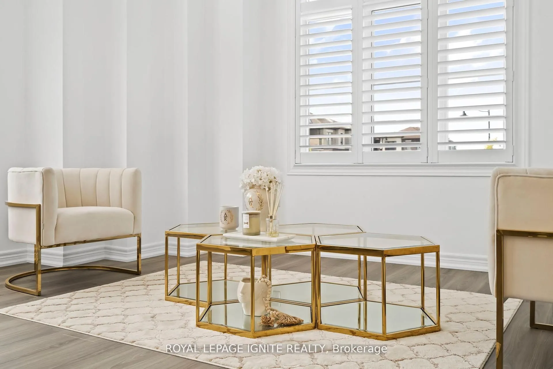 4 Great Falls Boulevard