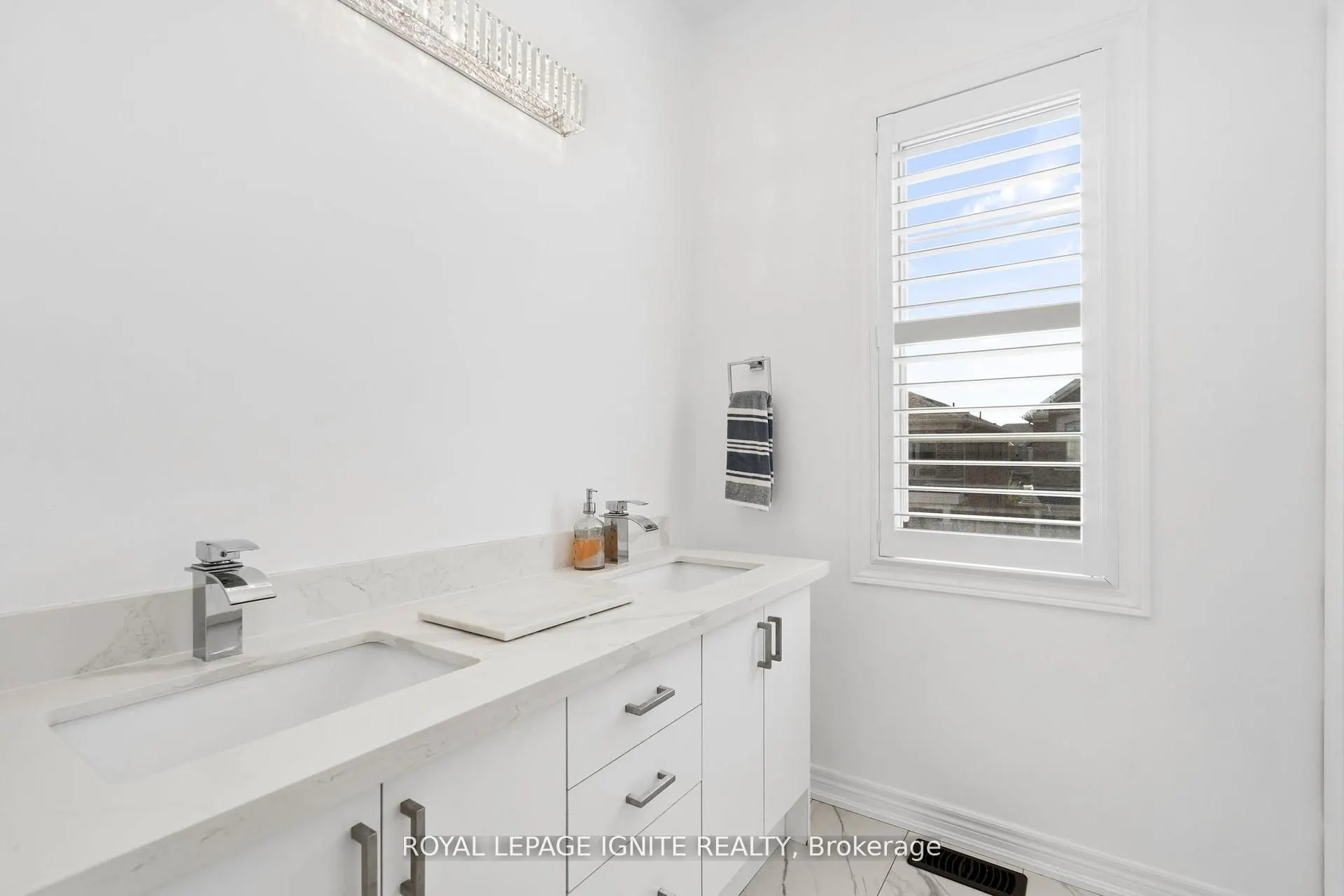 4 Great Falls Boulevard