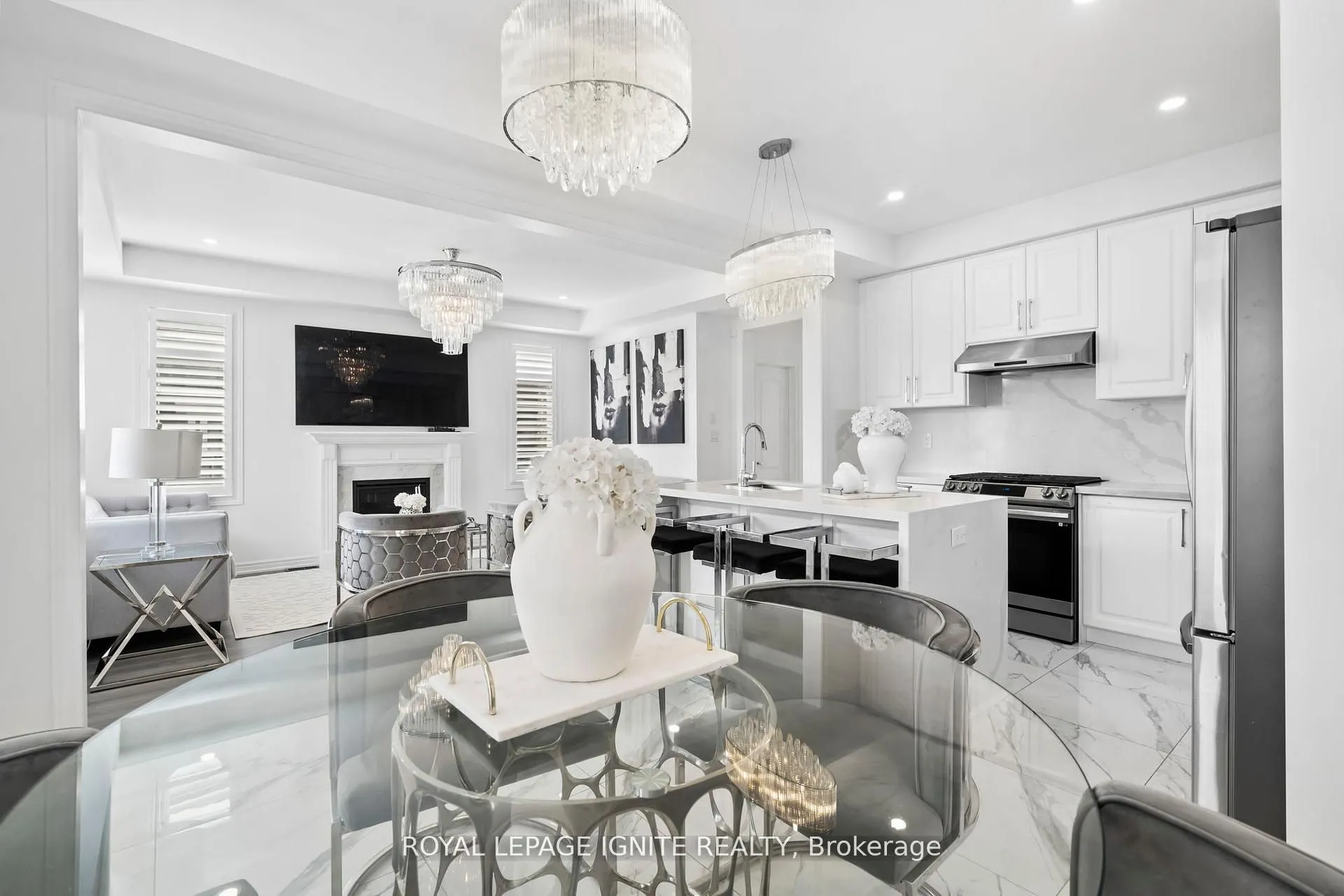 4 Great Falls Boulevard