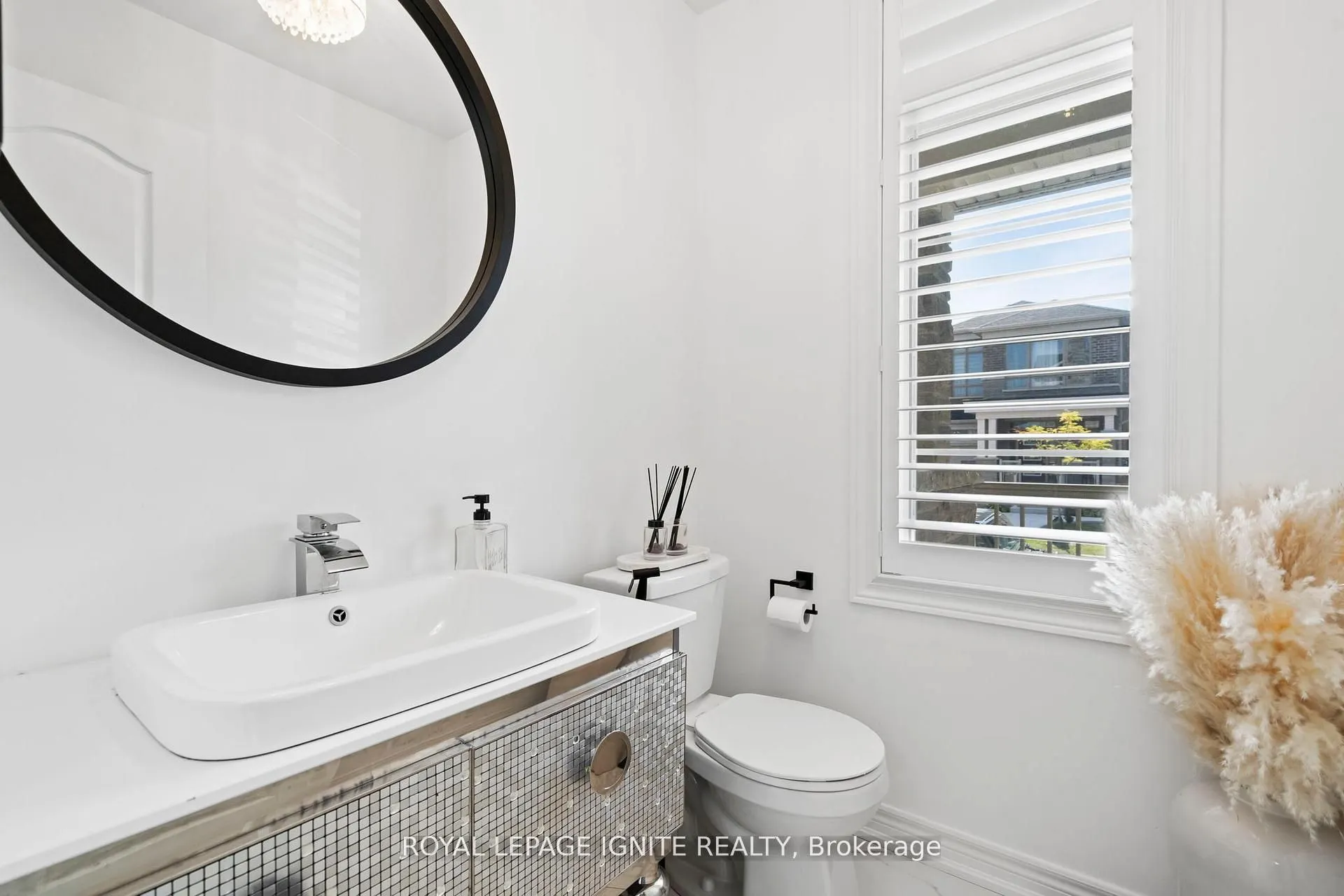 4 Great Falls Boulevard