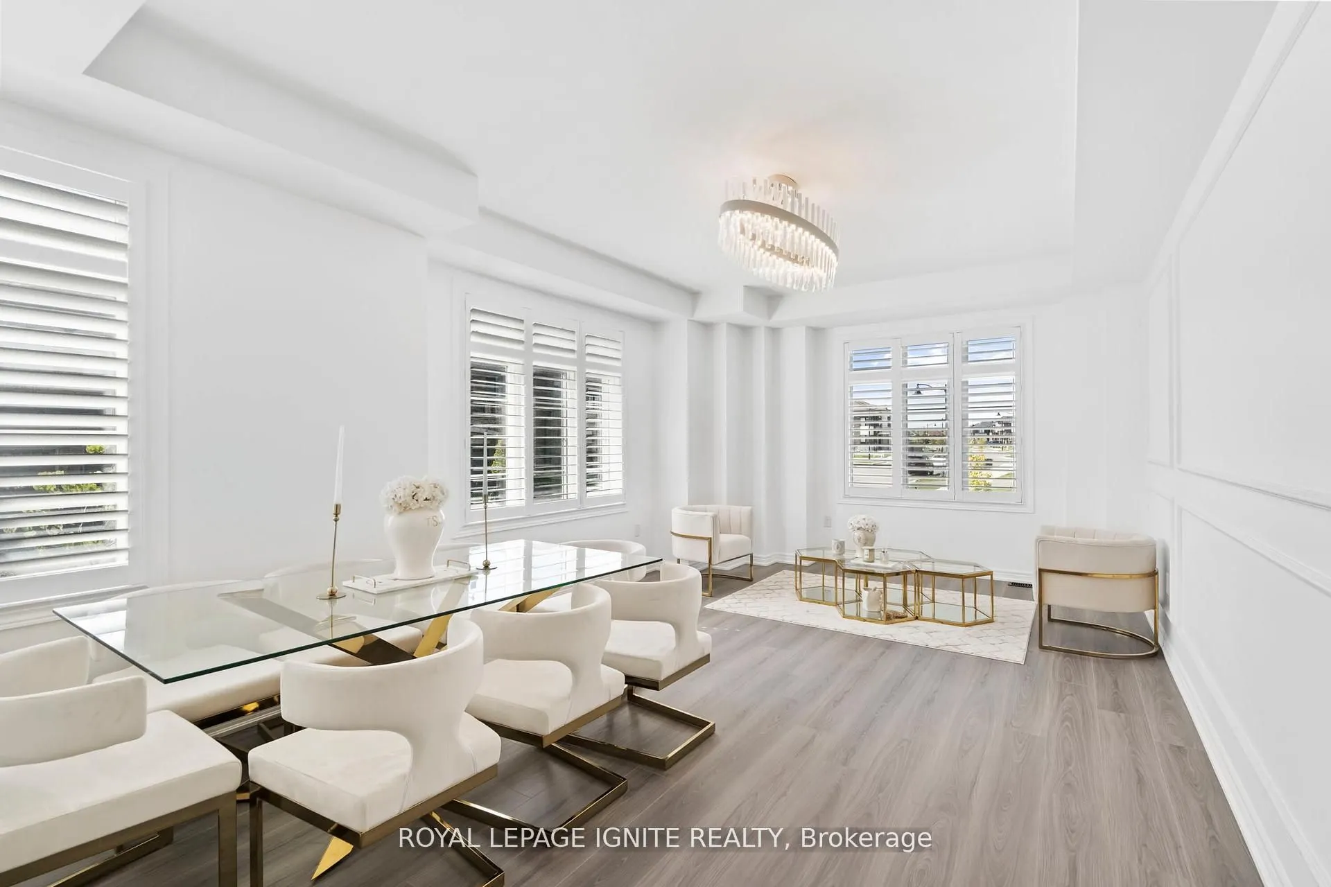 4 Great Falls Boulevard